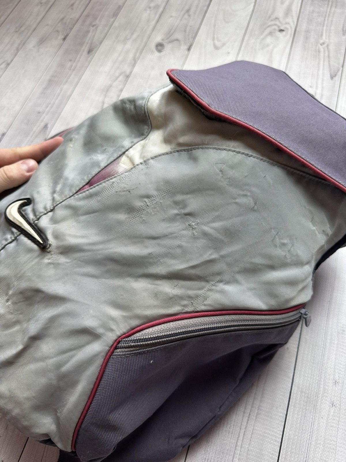 Vintage Vintage Nike bag back logo swoosh distressed Size ONE SIZE - 5 Thumbnail