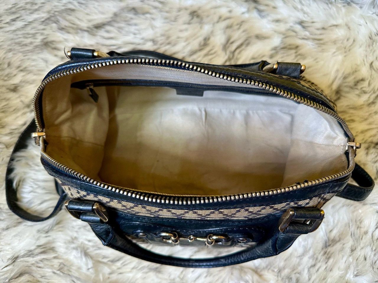 Gucci Authentic Gucci Diamante Canvas Catherine Medium Satchel Bag Size ONE SIZE - 6 Thumbnail