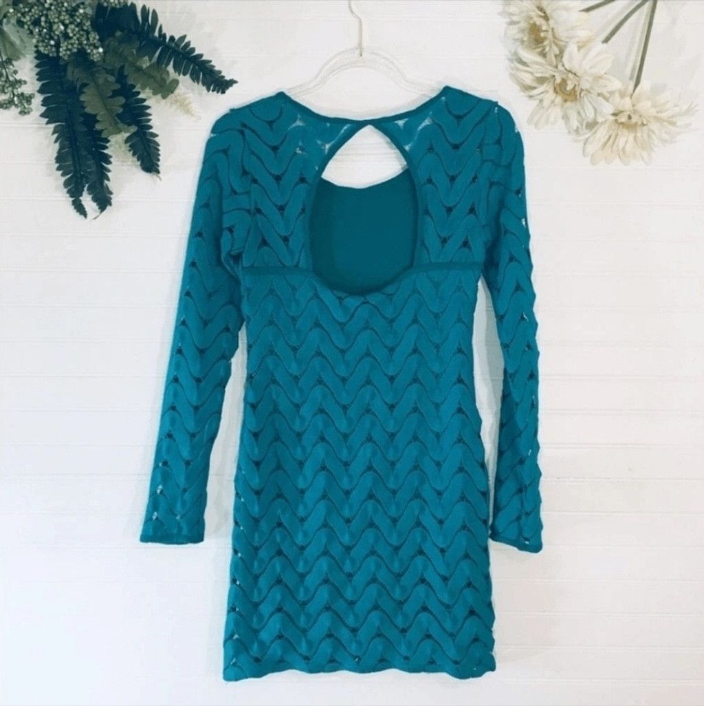 Free People EUC Free People Wild Thing Crochet Lace Turquoise Mini Dress Size XS / US 0-2 / IT 36-38 - 5 Thumbnail