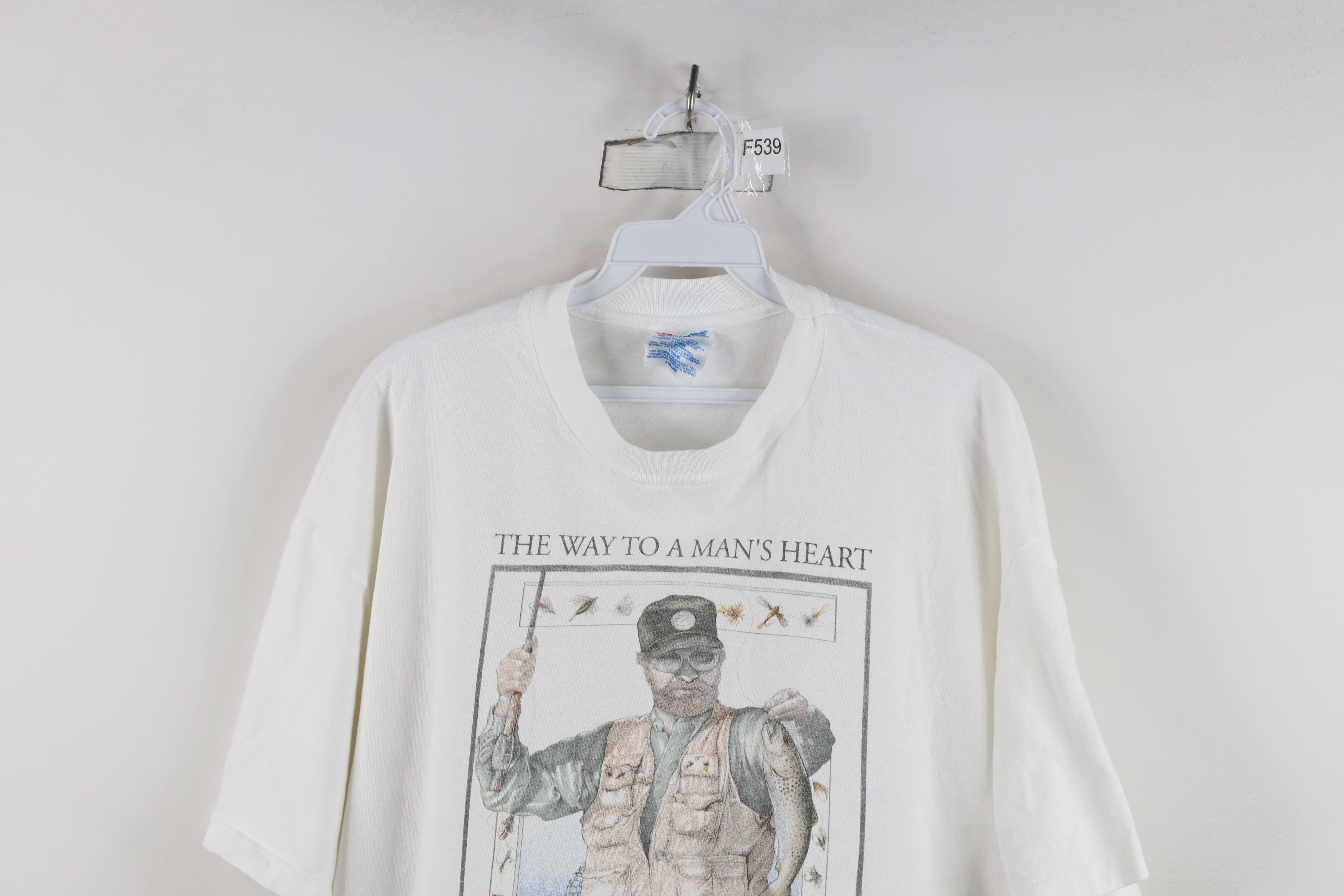 Vintage Vintage 90s Streetwear A Mans Heart Through His Fly T-Shirt Size US XL / EU 56 / 4 - 2 Thumbnail