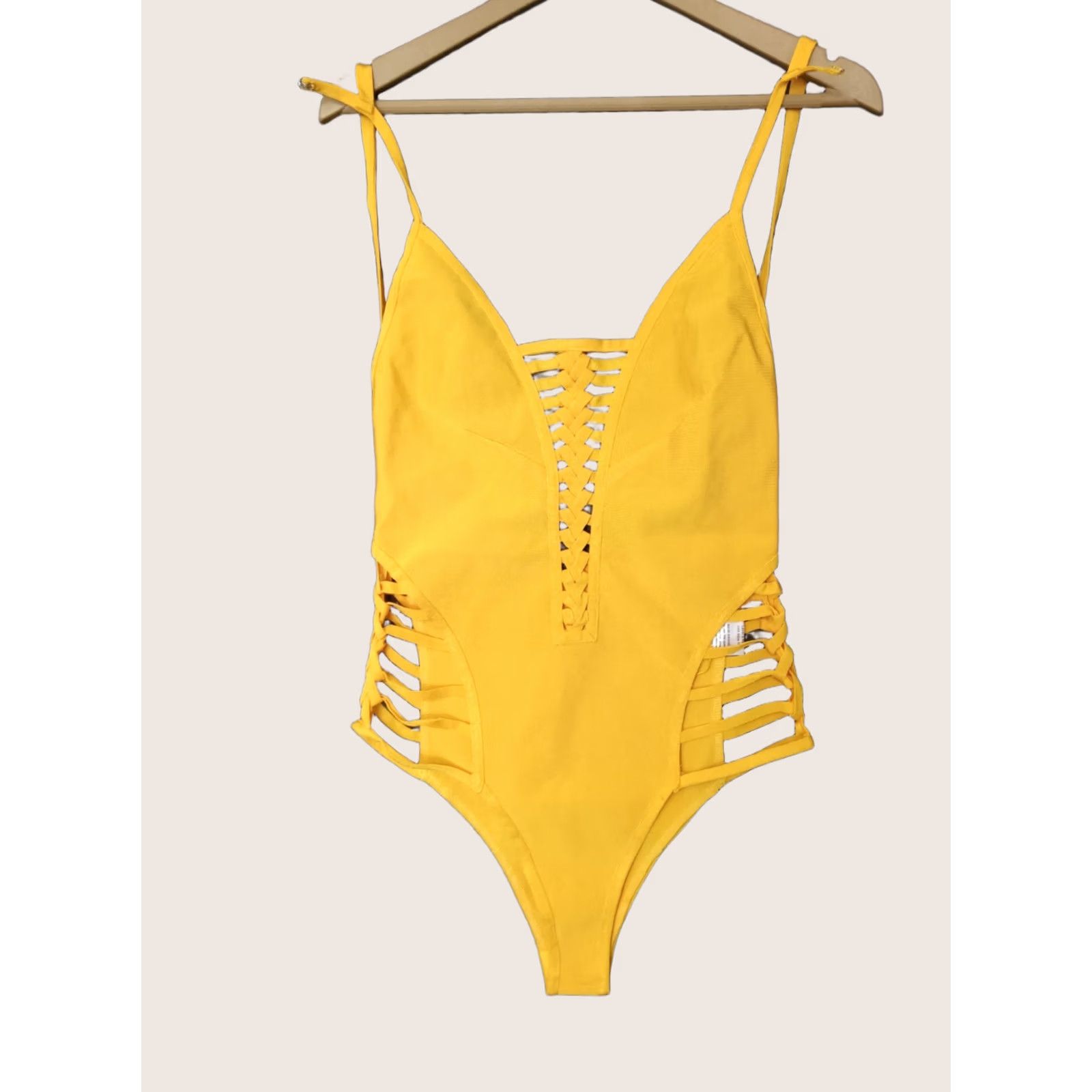 Vintage Codigo One Piece Swimsuit L Yellow One Piece Women Strappy Open Back Tank Top Pattern: Solid Beach Adjustable Strap Mens Womens Girls Boys Size L / US 10 / IT 46 - 1 Thumbnail