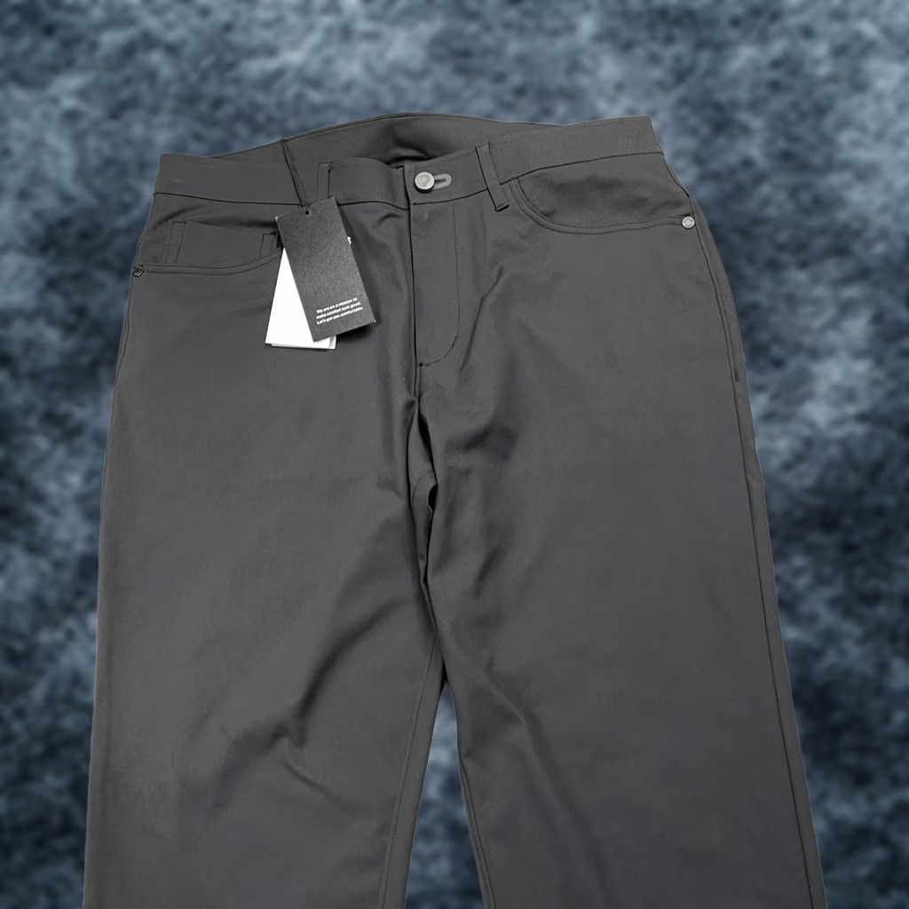 Vintage Public Rec Workday Pant 2.0 Pants Mens 32x28 Black 5-Pocket Chino Stretch Flat Front Zip Fly Modern Casual Business Wear Size US 32 / EU 48 - 1 Thumbnail