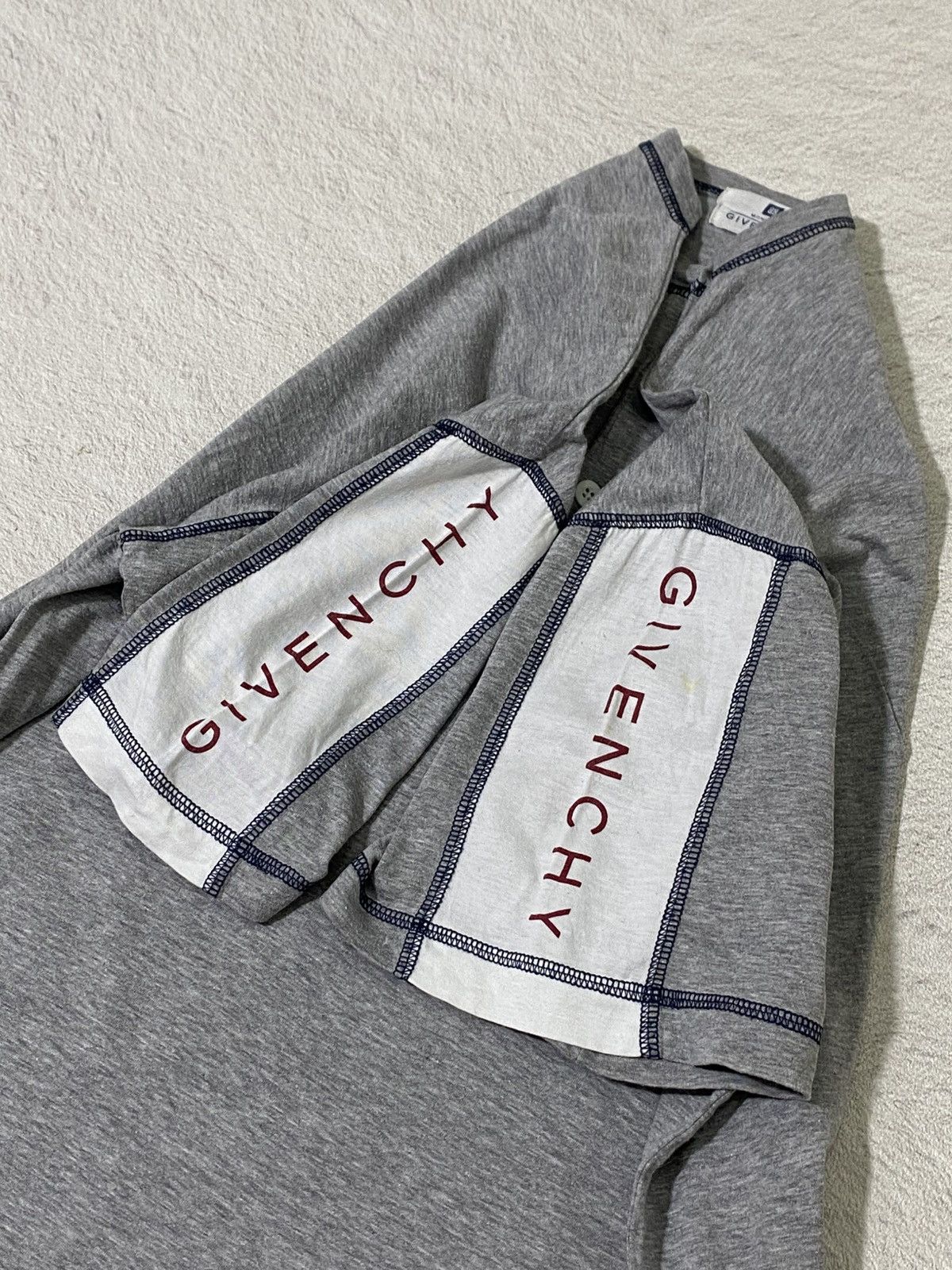 Givenchy RARE ❤️‍🔥 Vintage Monsieur Givenchy TShirt Size US XL / EU 56 / 4 - 2 Thumbnail