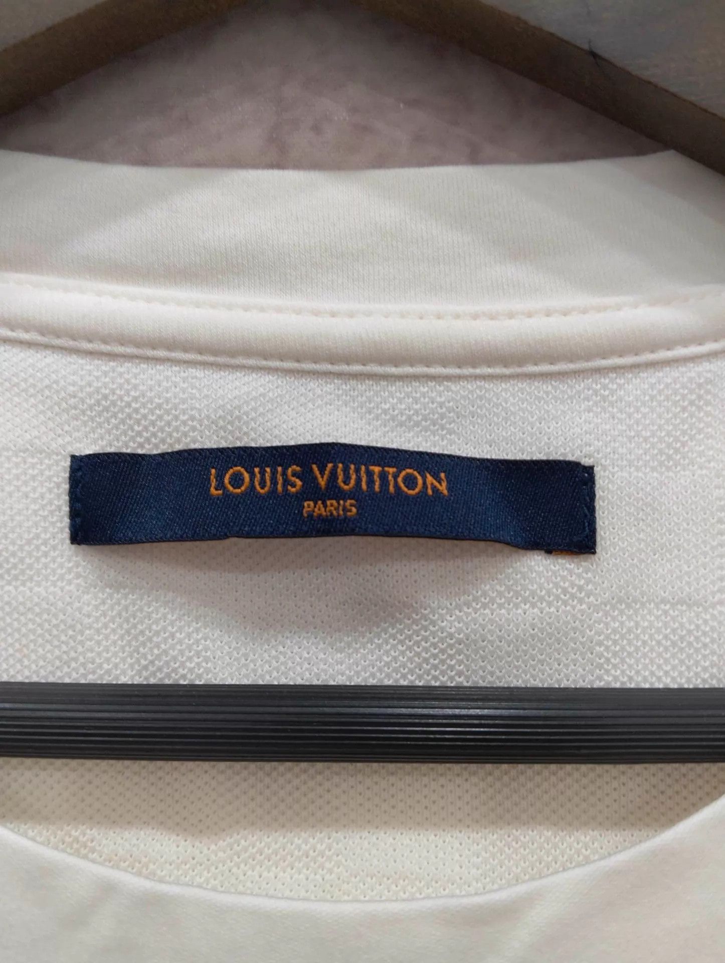 Louis Vuitton LV white pocket logo crew neck short sleeve tee M Size US M / EU 48-50 / 2 - 3 Thumbnail
