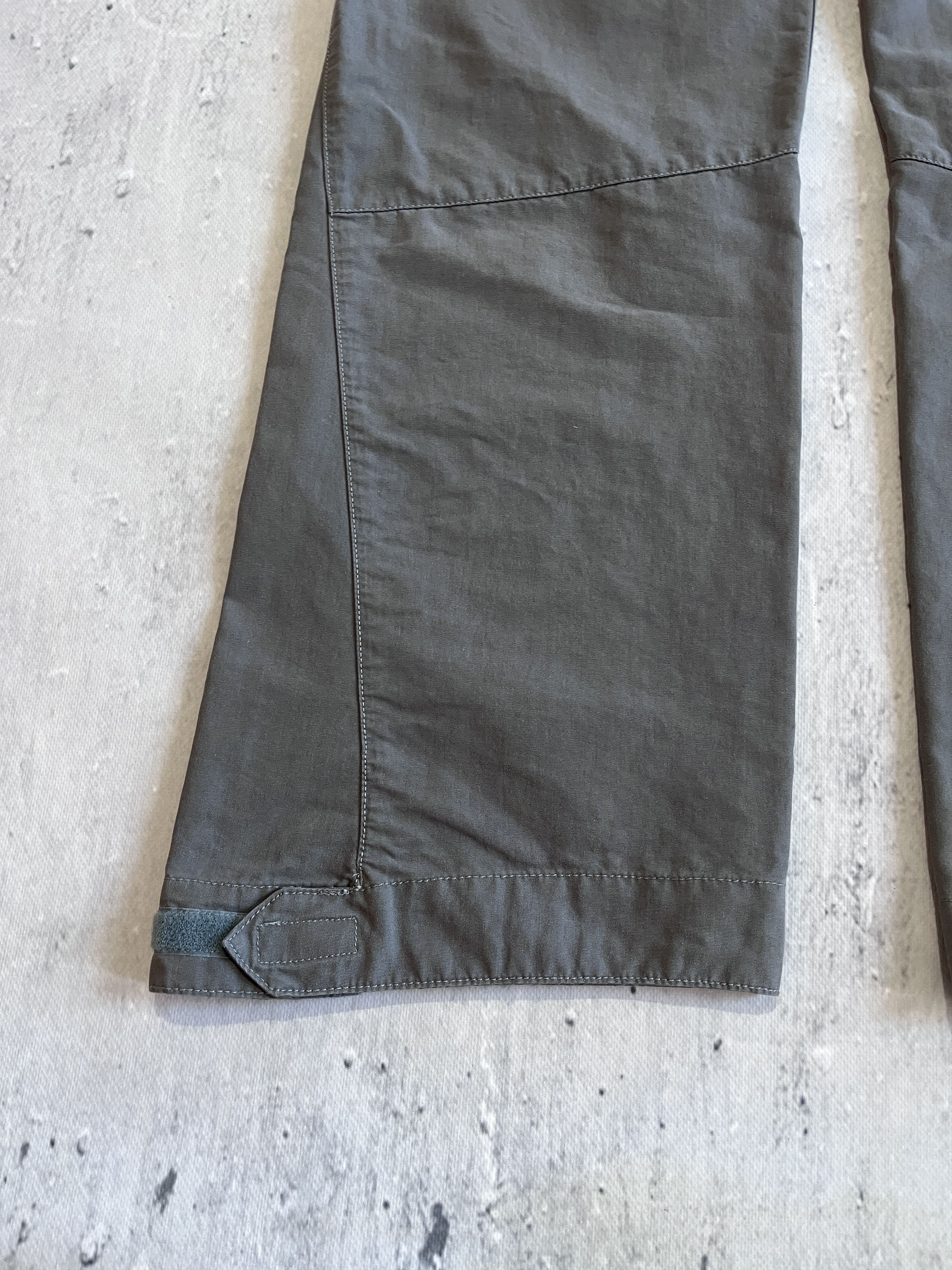 Levi's LEVIS ENGINEERED JEANS 2004 TWISTED LEG VINTAGE BAGGY PANTS Size US 32 / EU 48 - 11 Thumbnail