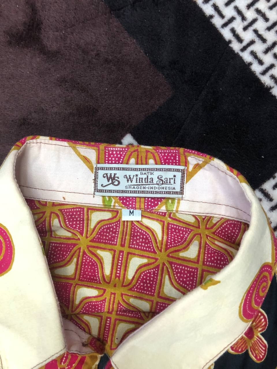 Batik Bay Indonesia Batik Size US M / EU 48-50 / 2 - 5 Thumbnail