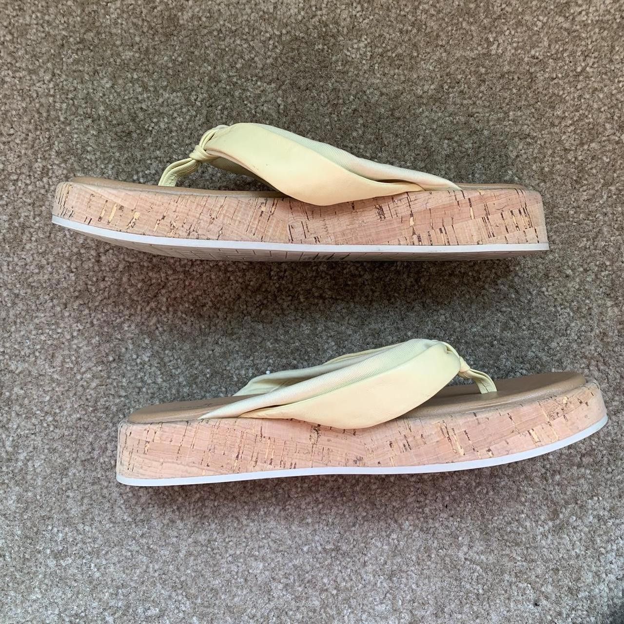 Nordstrom Platform Pale Yellow Flip Flops Size US 8 / IT 38 - 3 Thumbnail