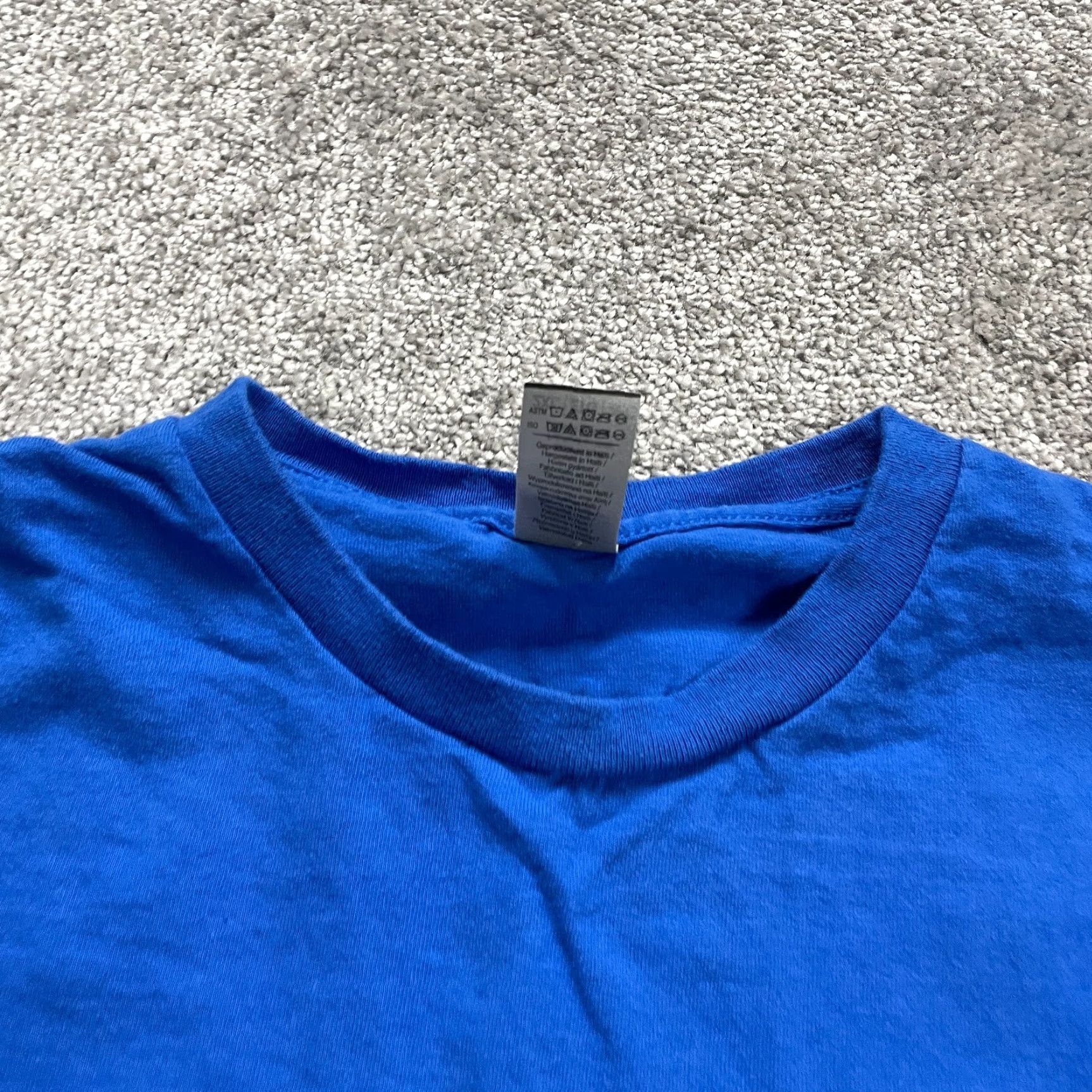 Gildan VINTAGE? No - but use: Gildan Ultra Cotton T-Shirt Men 2XL Blue Crew Neck Short Sleeve Tee 2XL Mens Blue Cotton Classic Shirt Size US XXL / EU 58 / 5 - 3 Thumbnail