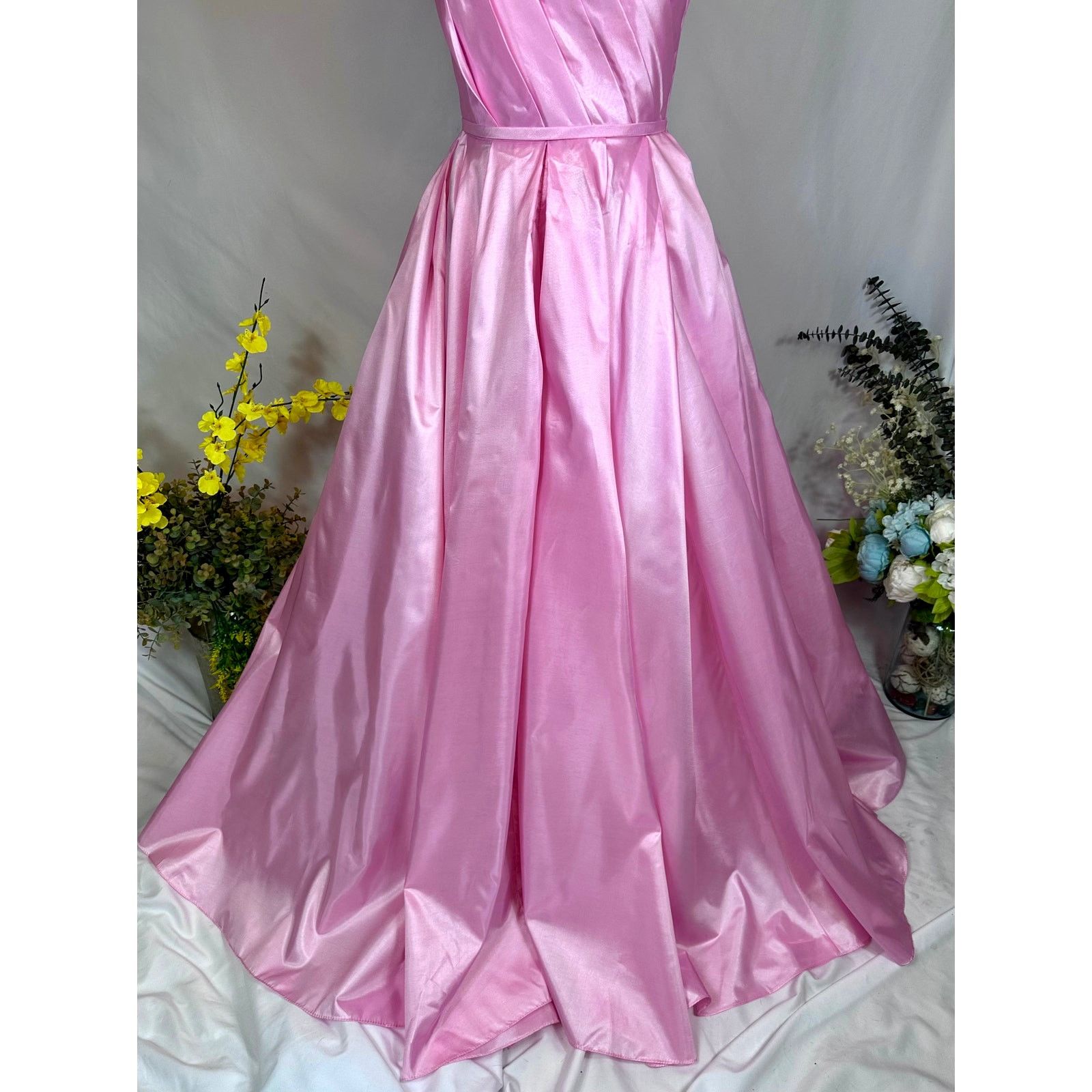 Other Mac Duggal One Shoulder Large Bow Pleated Gown Ice Pink 2 Size XS / US 0-2 / IT 36-38 - 16 Thumbnail