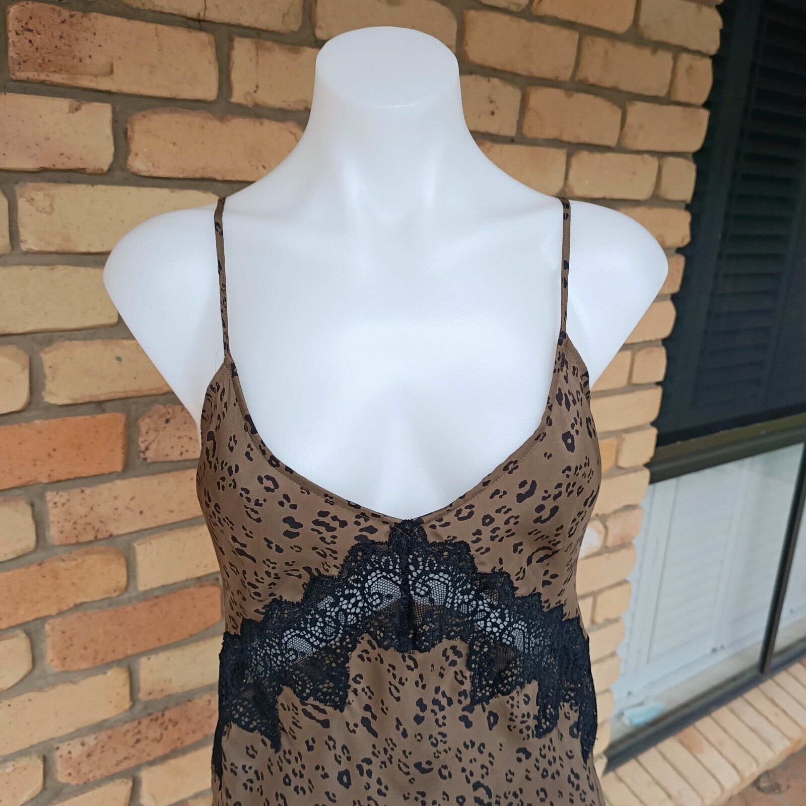 Designer × Uniqlo Carine Roitfeld X Uniqlo Silk Leopard Tank Top Brown Lace Size M / US 6-8 / IT 42-44 - 4 Thumbnail