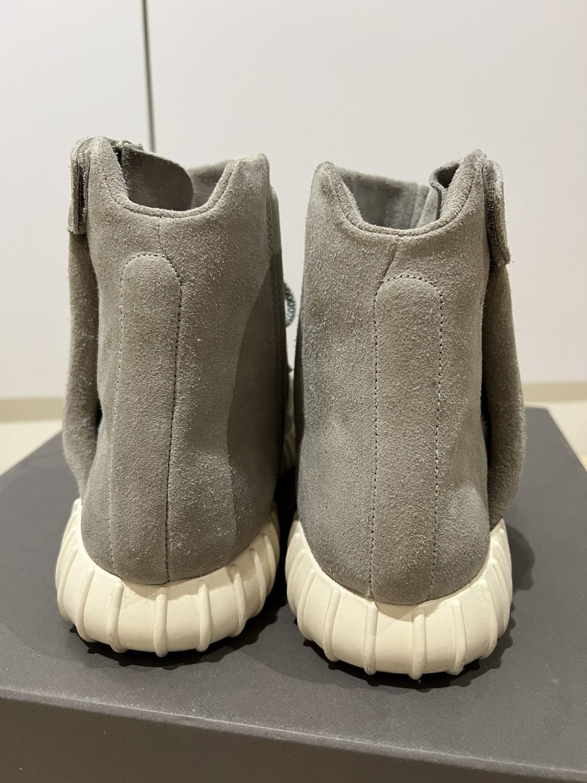 Yeezy Adidas Yeezy 750 Boost Light Brown Size US 8 / EU 41 - 3 Thumbnail