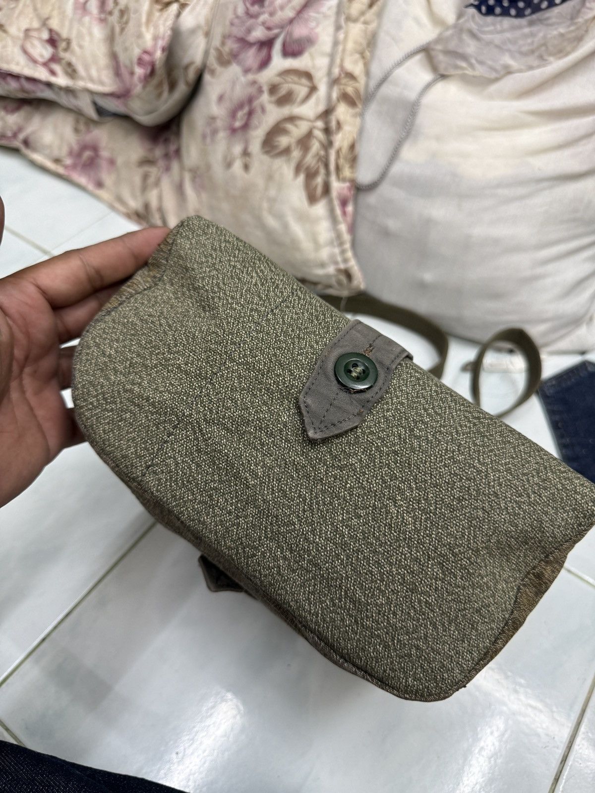 Swiss Legend 🔥🔥🔥ARCHIVE VINTAGE SWISS ARMY SALT & PEPPER BAG Size ONE SIZE - 7 Thumbnail