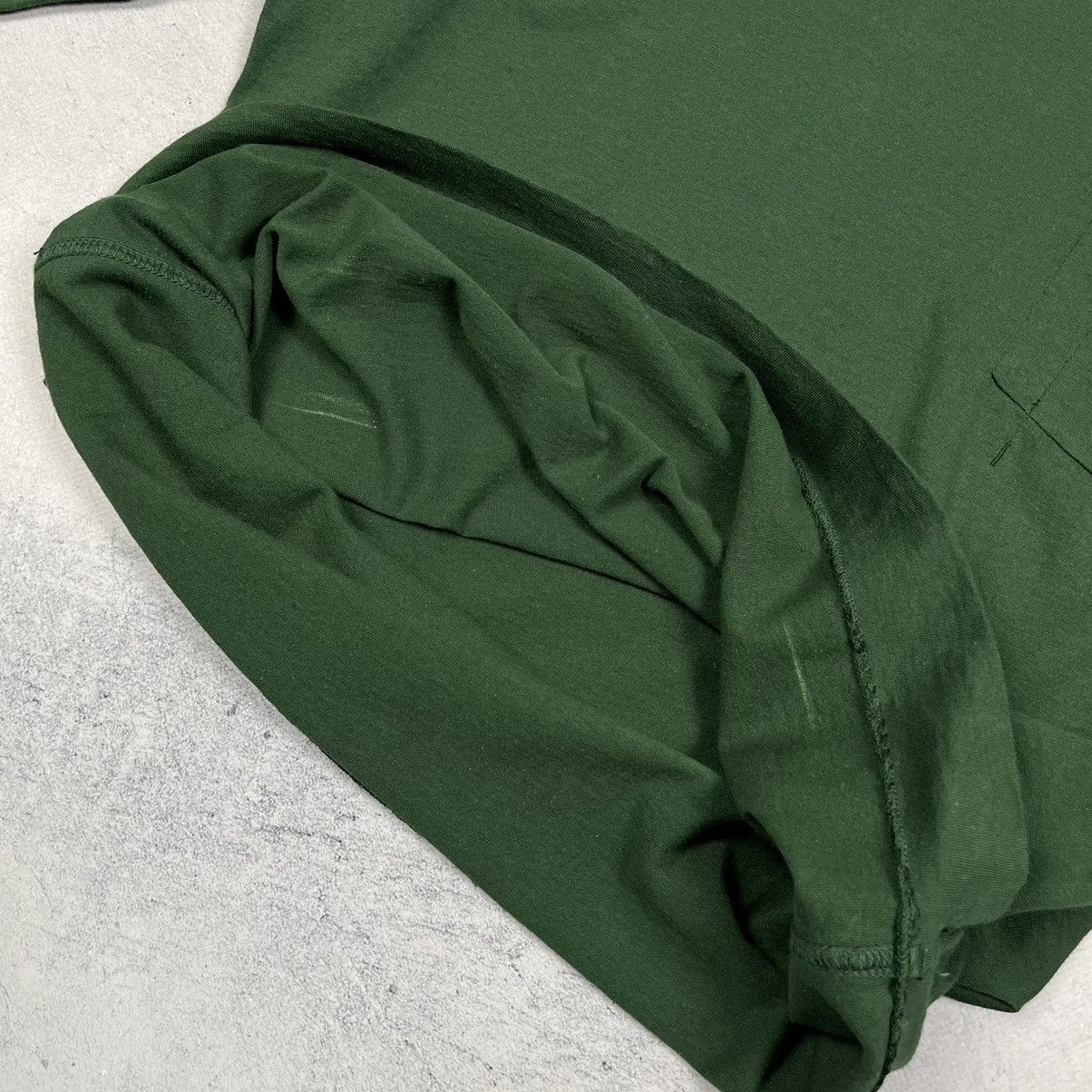 Stone Island Stone Island V Neck Pocket Long Sleeve T Shirt Size US M / EU 48-50 / 2 - 24 Thumbnail