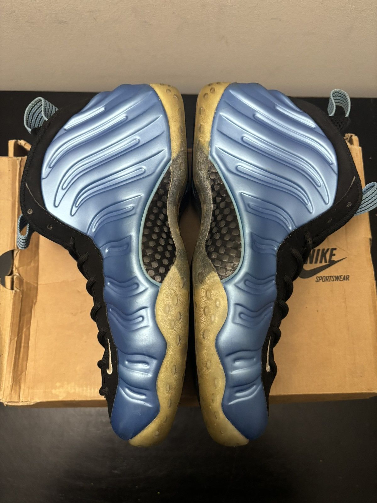Nike Nike Air Foamposite One University Blue Size US 9 / EU 42 - 4 Thumbnail