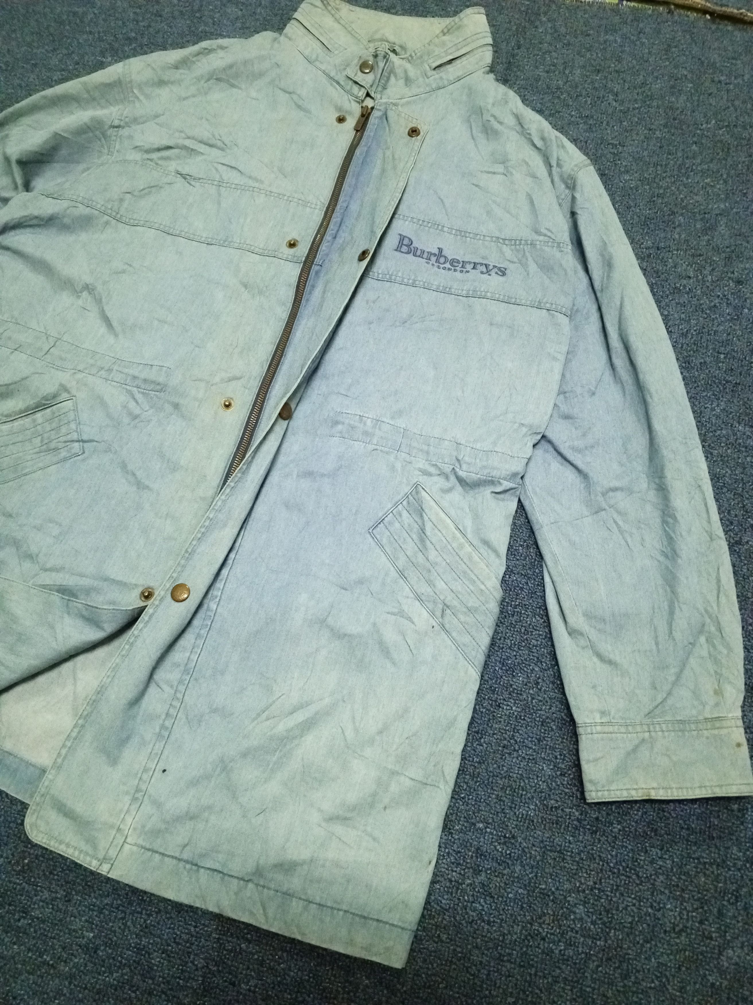 Burberry BURBERRYS LONDON LONG DENIM Size US L / EU 52-54 / 3 - 3 Thumbnail