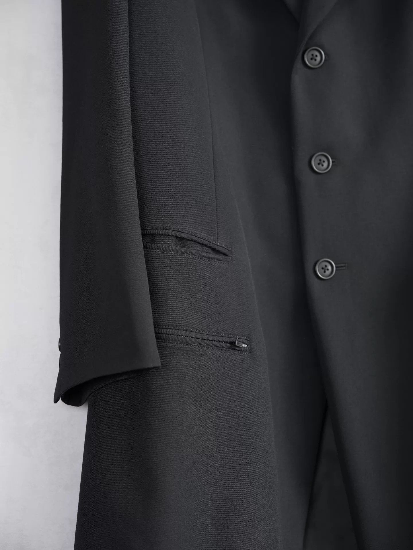 Yohji Yamamoto Yohji Yamamoto 23AW Multi-Pocket Stitched Long Jacket Size US L / EU 52-54 / 3 - 4 Thumbnail