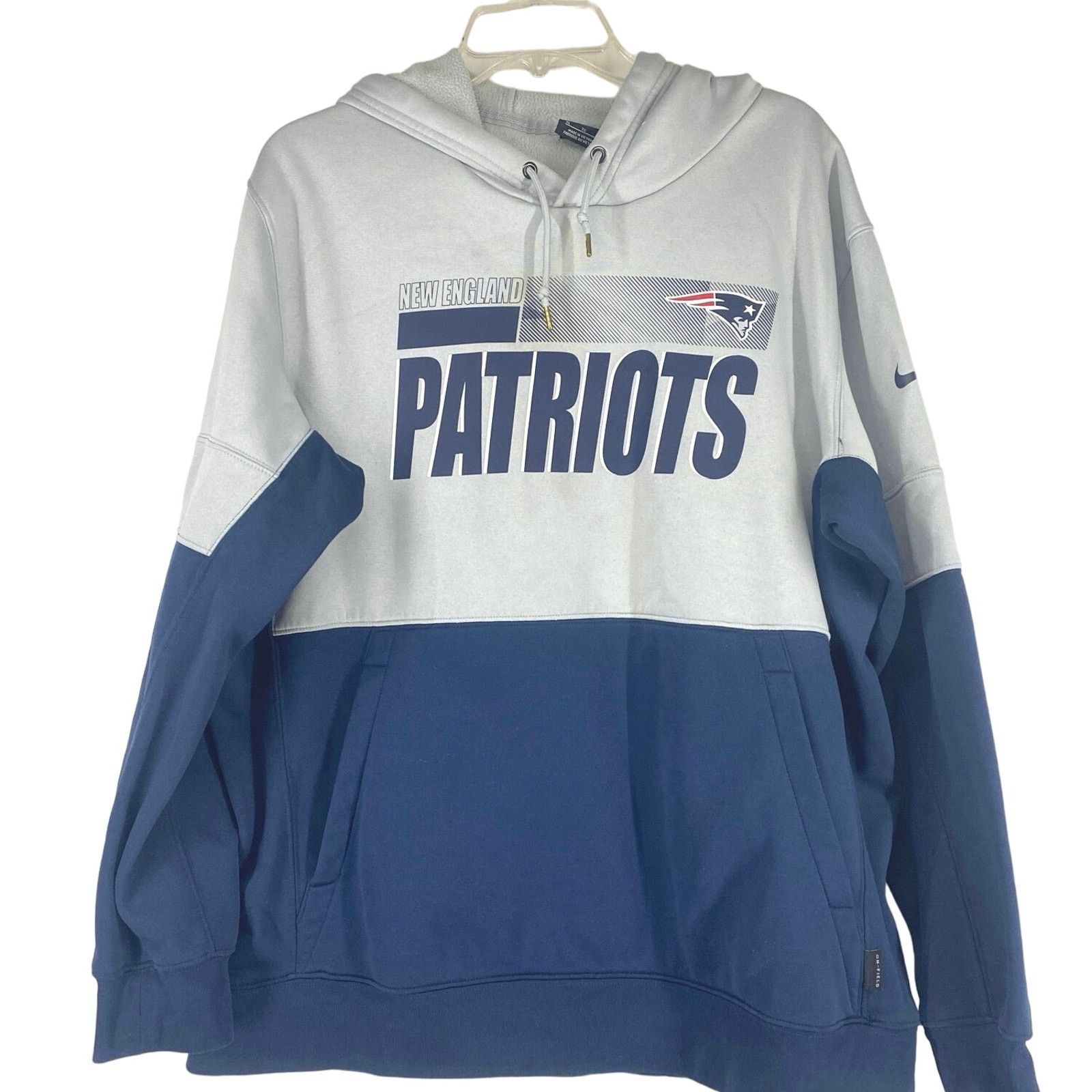 Nike NFL ONFIELD NIKE Dri-Fit NE Patriots Pullover Hoodie sz XL Size US XL / EU 56 / 4 - 1 Thumbnail
