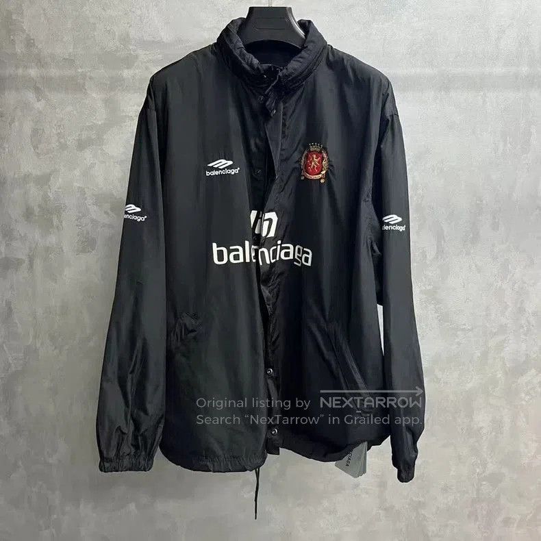Balenciaga Balenciaga Black Soccer Team Snap Jacket. Size US XXS / EU 40 - 1 Thumbnail