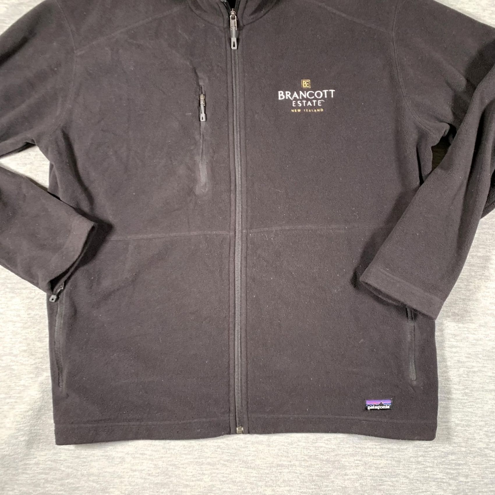 Patagonia Patagonia Synchilla Fleece Jacket Mens XL Black Full Zip Brancott Estate Logo Size US XL / EU 56 / 4 - 3 Thumbnail
