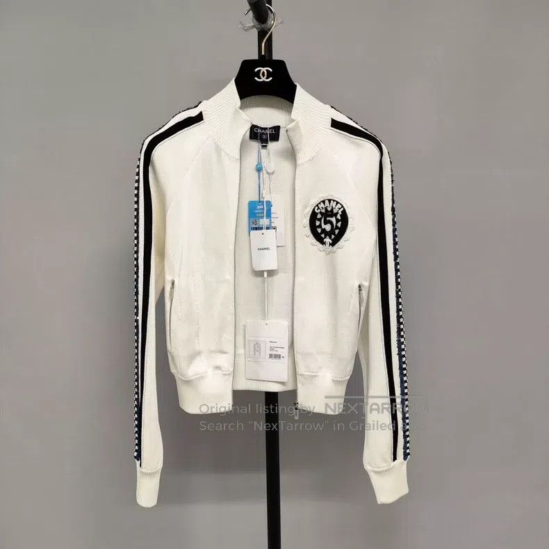 Chanel Chanel White No. 5 knitted jacket Size XXS / US 00 / IT 34 - 1 Thumbnail