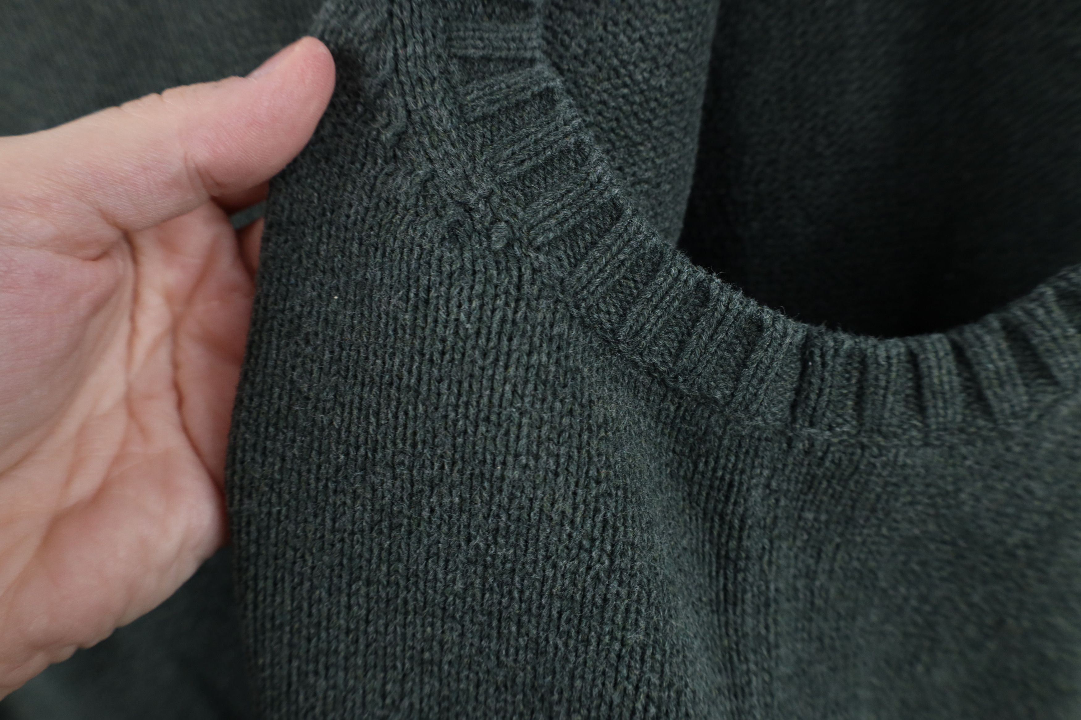 L.L. Bean Vintage 90s LL Bean Cotton Knit V-Neck Sweater Vest Green Size US L / EU 52-54 / 3 - 7 Thumbnail