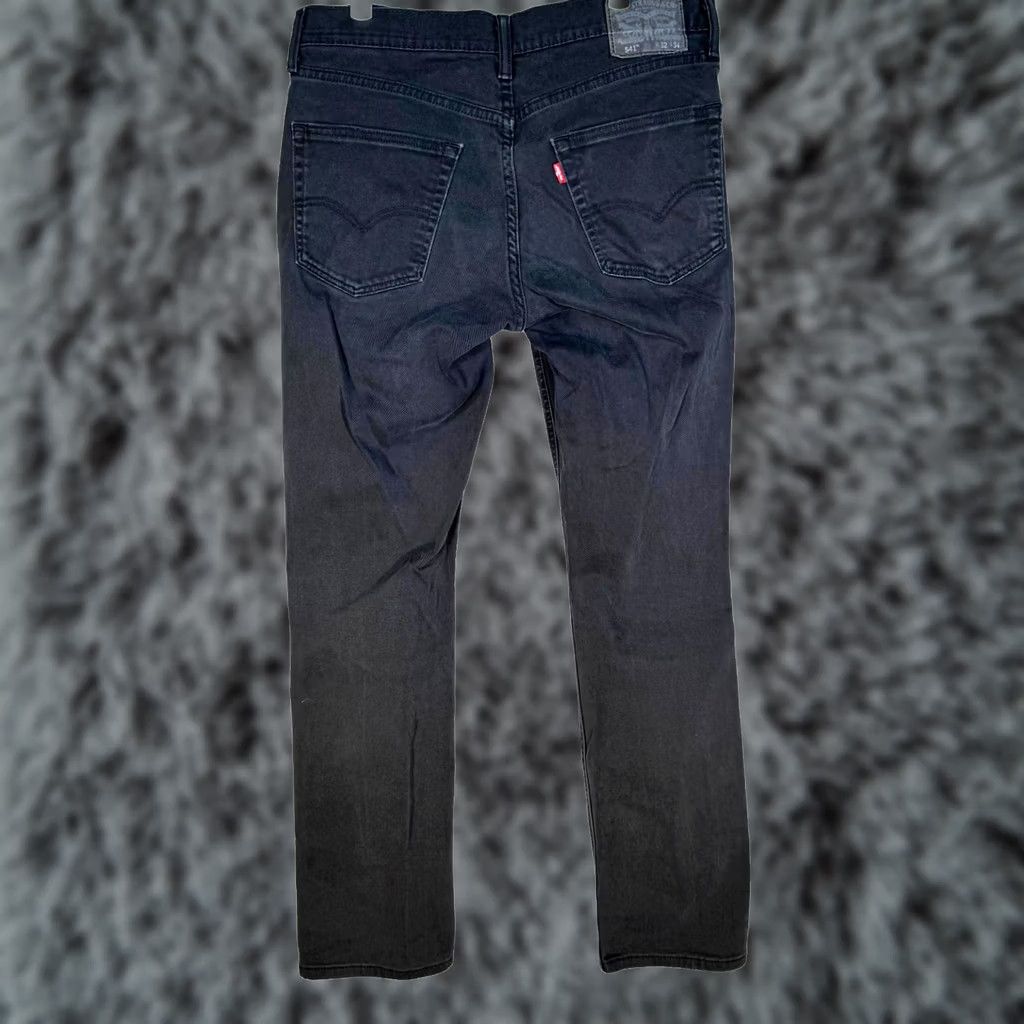 Levi's Levi's 541 Jeans Men's 32 X 34 Black Denim Mid-Rise 5-Pockets Straight Leg 32 Waist Dark Wash Denim Straight Mens Jeans Size US 32 / EU 48 - 1 Thumbnail