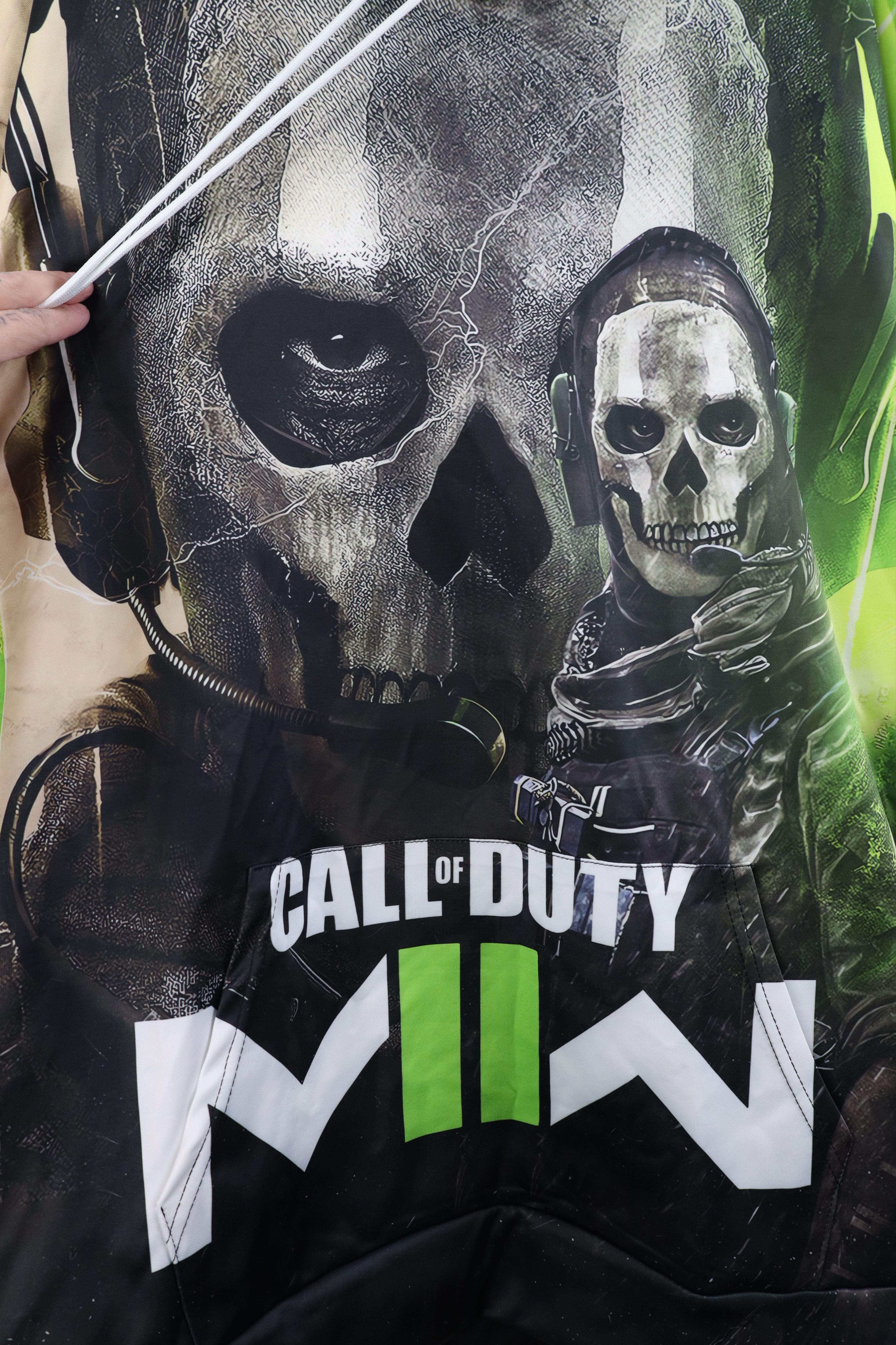 Vintage Vintage Y2K Call of Duty Modern Warfare II Hoodie Sweatshirt Size US XL / EU 56 / 4 - 4 Thumbnail