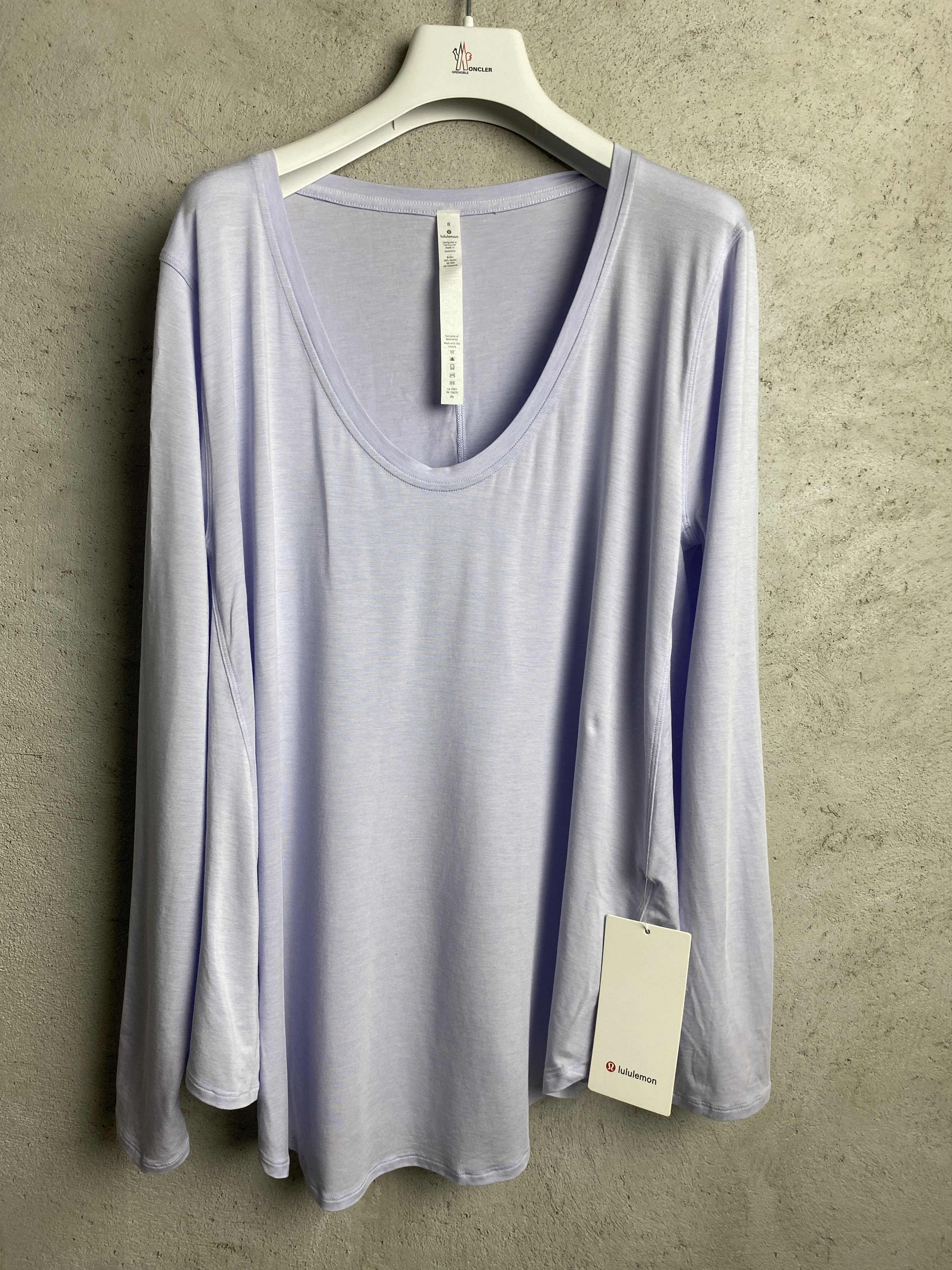 Lululemon Lululemon Up for down long sleeve t-shirt pilates yoga Size M / US 6-8 / IT 42-44 - 1 Thumbnail