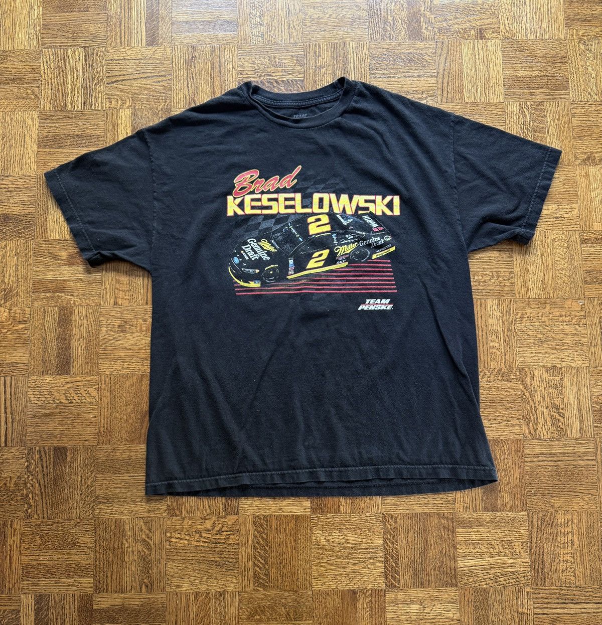 Vintage NASCAR Brad Keselowski Team Penske Graphic Tee Size US XL / EU 56 / 4 - 1 Thumbnail