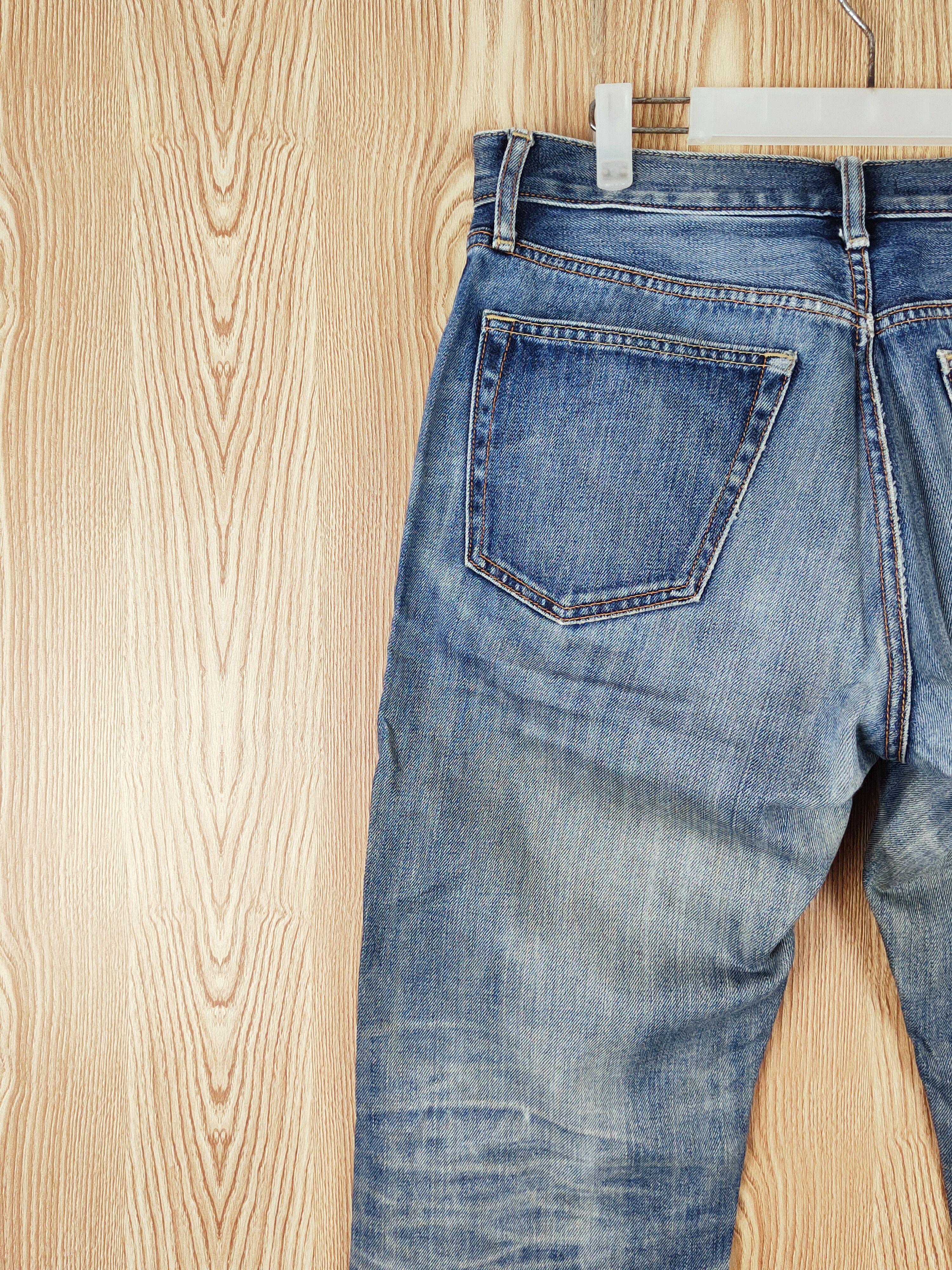 Japanese Brand Uniqlo fabric by kaihara Faded Distressed Ripped Jeans #W942 Size US 32 / EU 48 - 5 Thumbnail