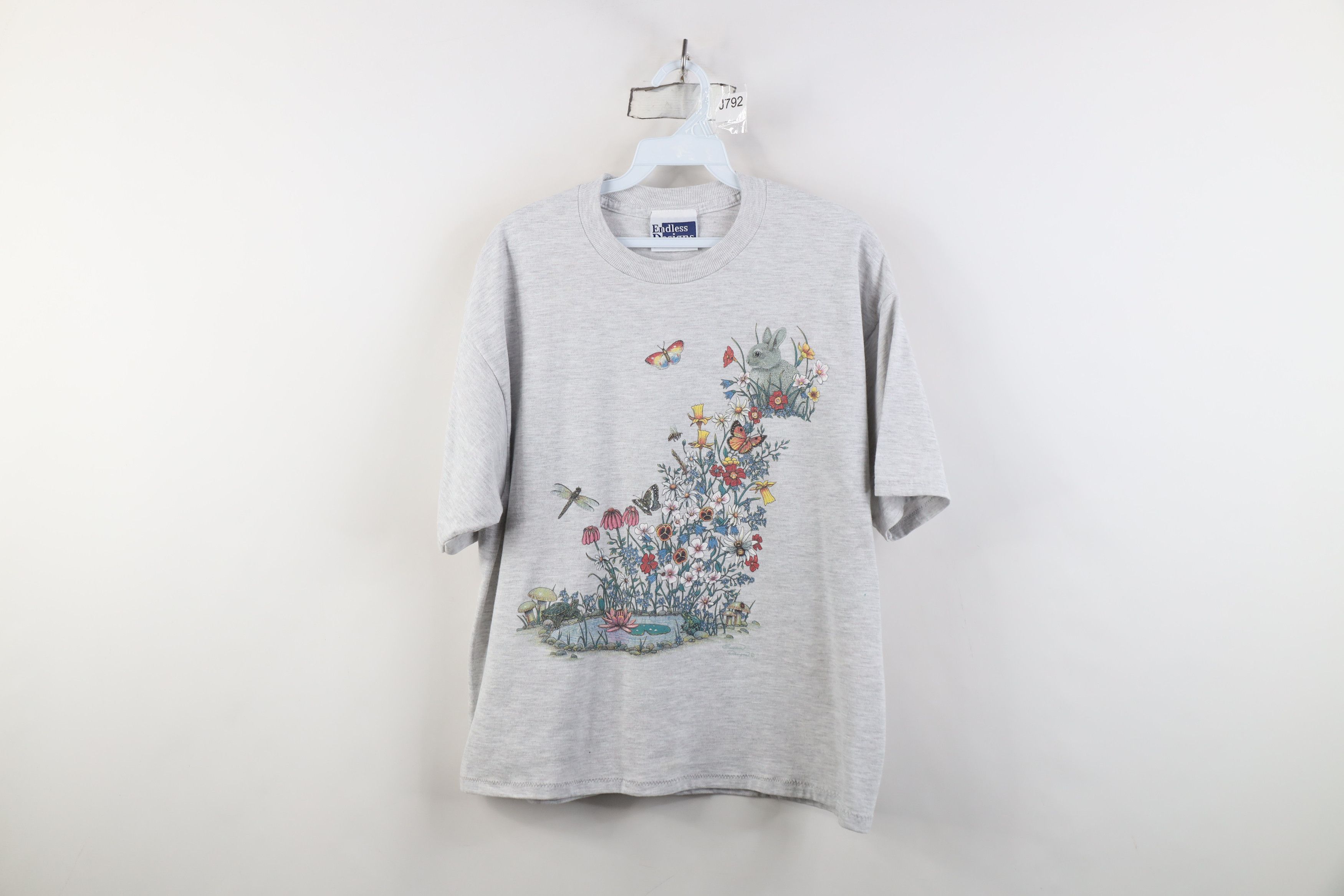 Vintage Vintage 90s Streetwear Nature Flower Butterfly T-Shirt USA Size L / US 10 / IT 46 - 1 Thumbnail