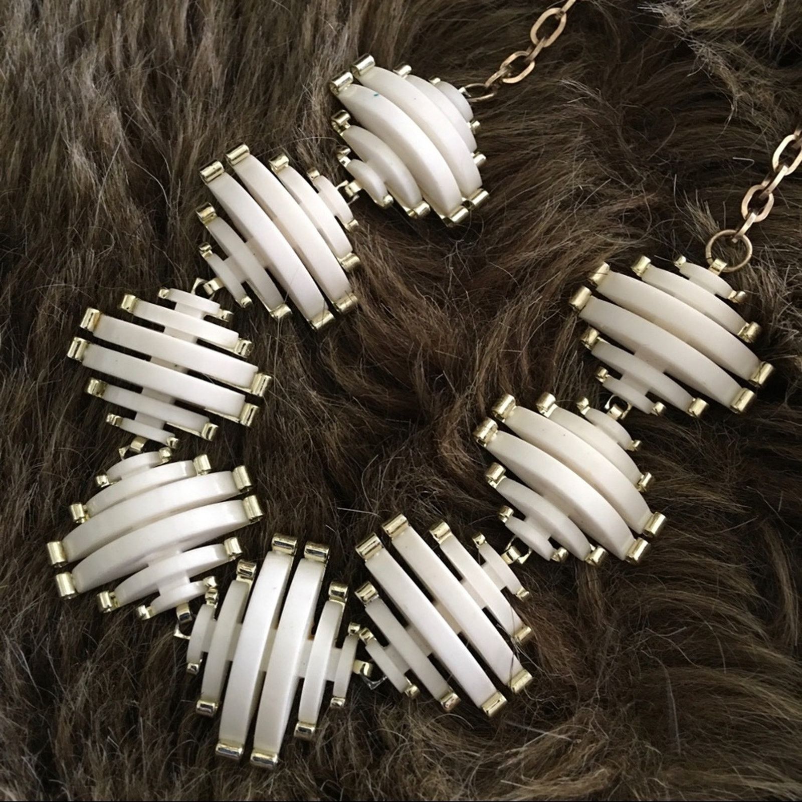 Vintage Vintage 70s waffle disc necklace and earring set Size ONE SIZE - 5 Thumbnail