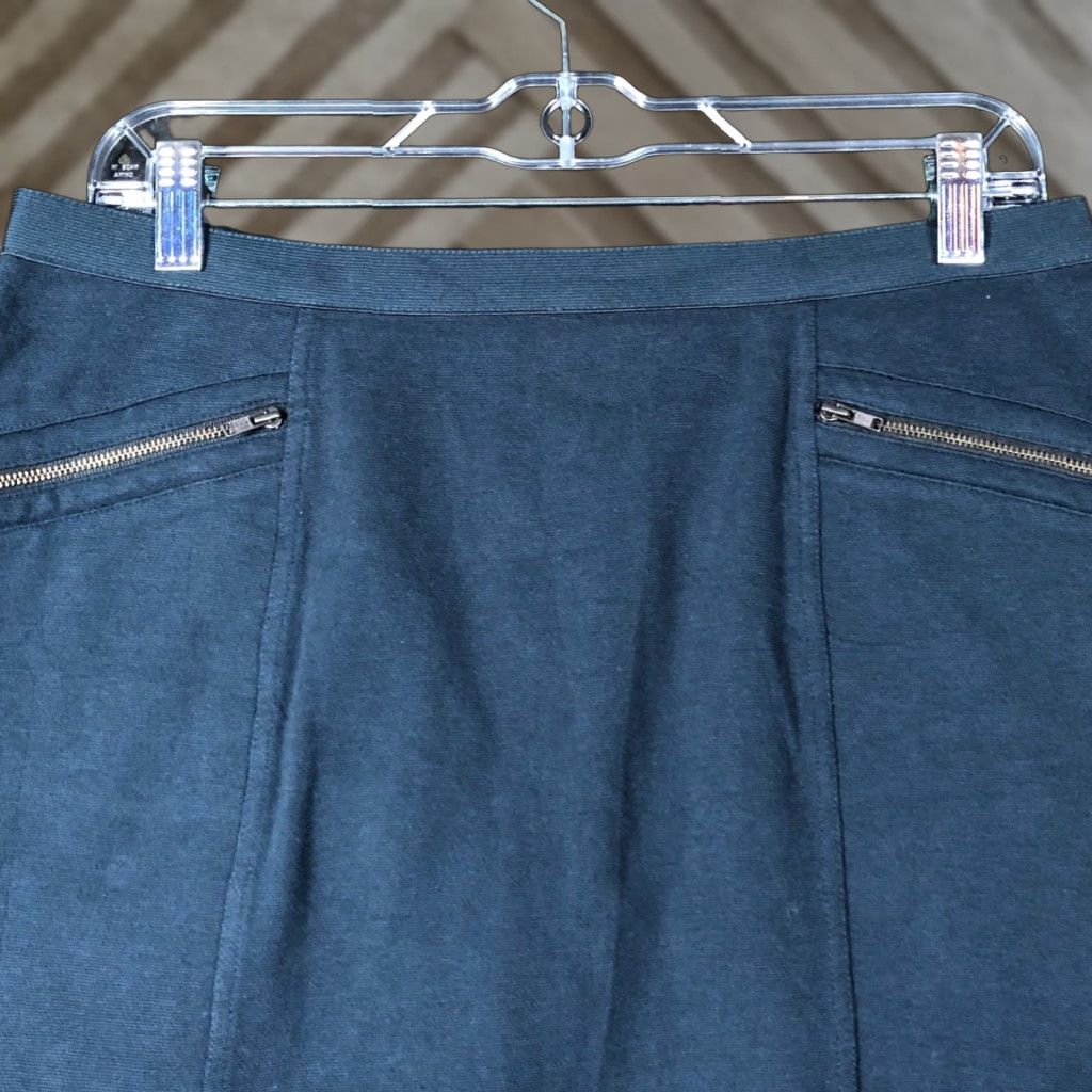 Banana Republic Banana Republic Womens Skirt Mini Cotton Blend Back Zip Stretch 8 Size 30" / US 8 / IT 44 - 1 Thumbnail