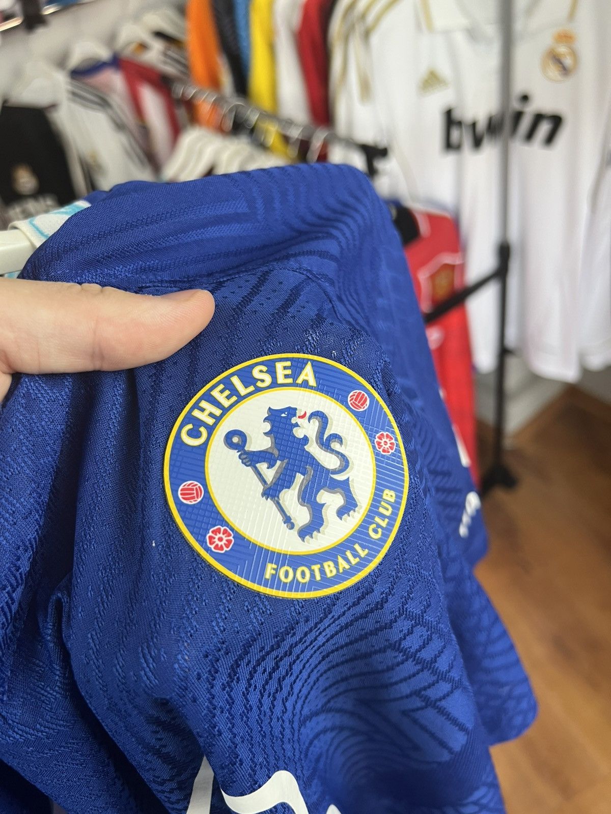 Nike Soccer Jersey Nike Chelsea 2022/23 Mount #19 Size US XL / EU 56 / 4 - 3 Thumbnail