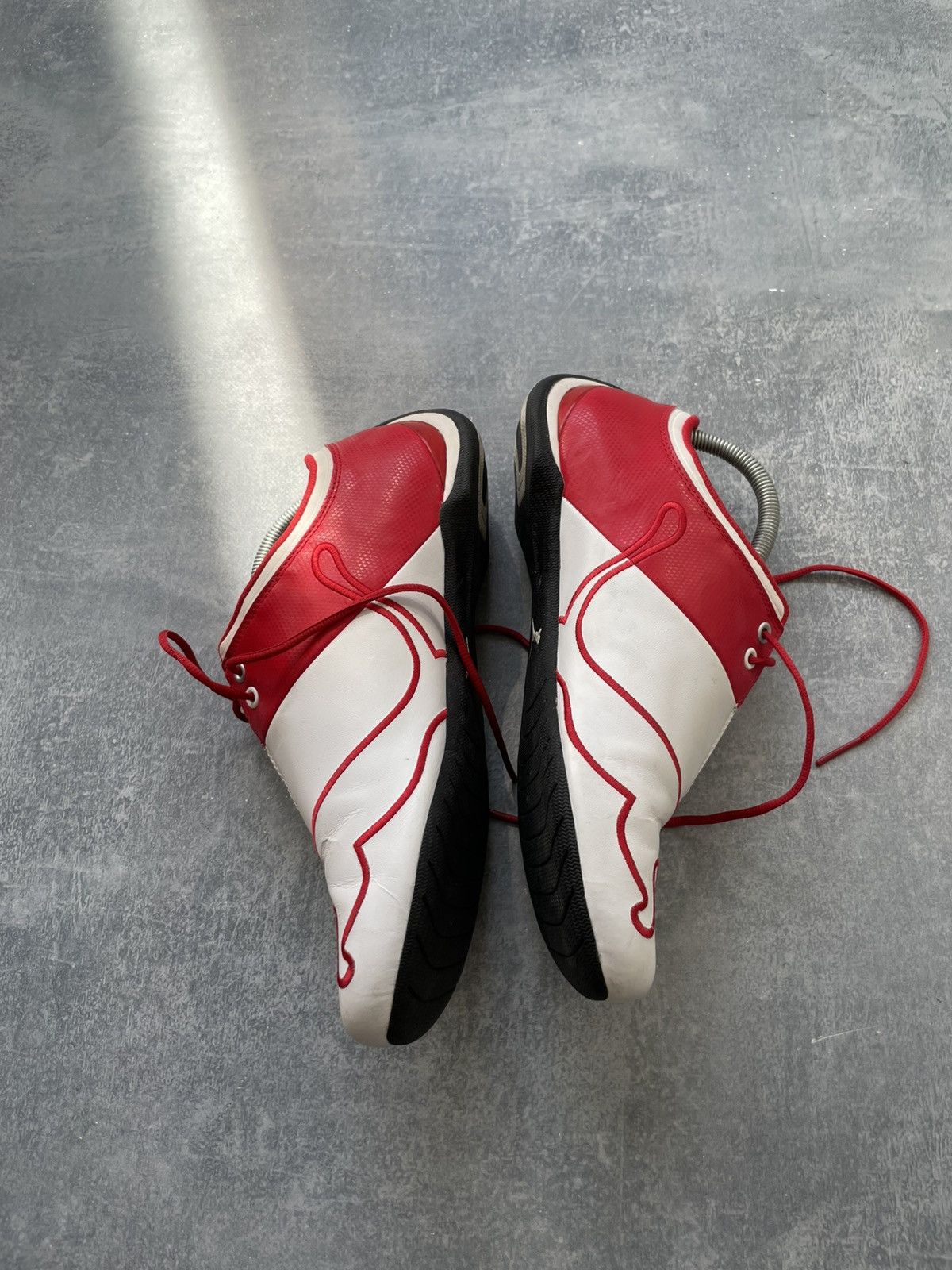 Puma NEW Puma Ferrari Speedcat low top sneakers shoes Size US 10 / EU 43 - 4 Thumbnail