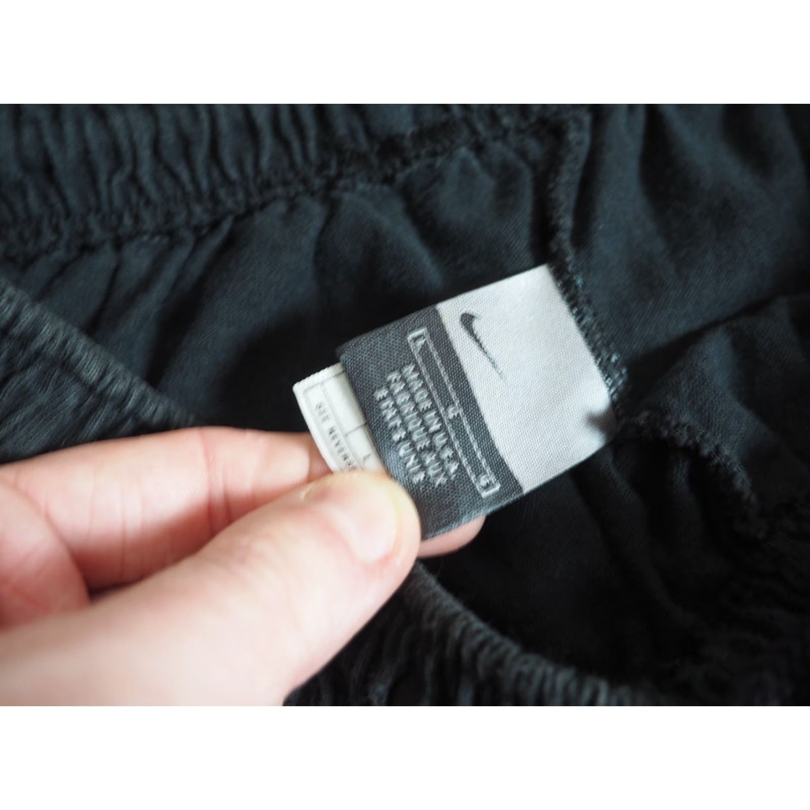 Nike VTG 90s Nike Black Cotton Mini Swoosh 32W Logo Elastic Shorts Womens L Size 36" / US 14 / IT 50 - 5 Thumbnail