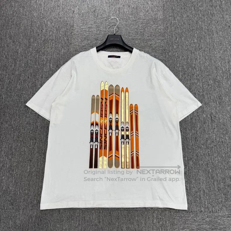 Louis Vuitton Louis Vuitton Ski Print Short Sleeve Tee. Size US XL / EU 56 / 4 - 1 Thumbnail