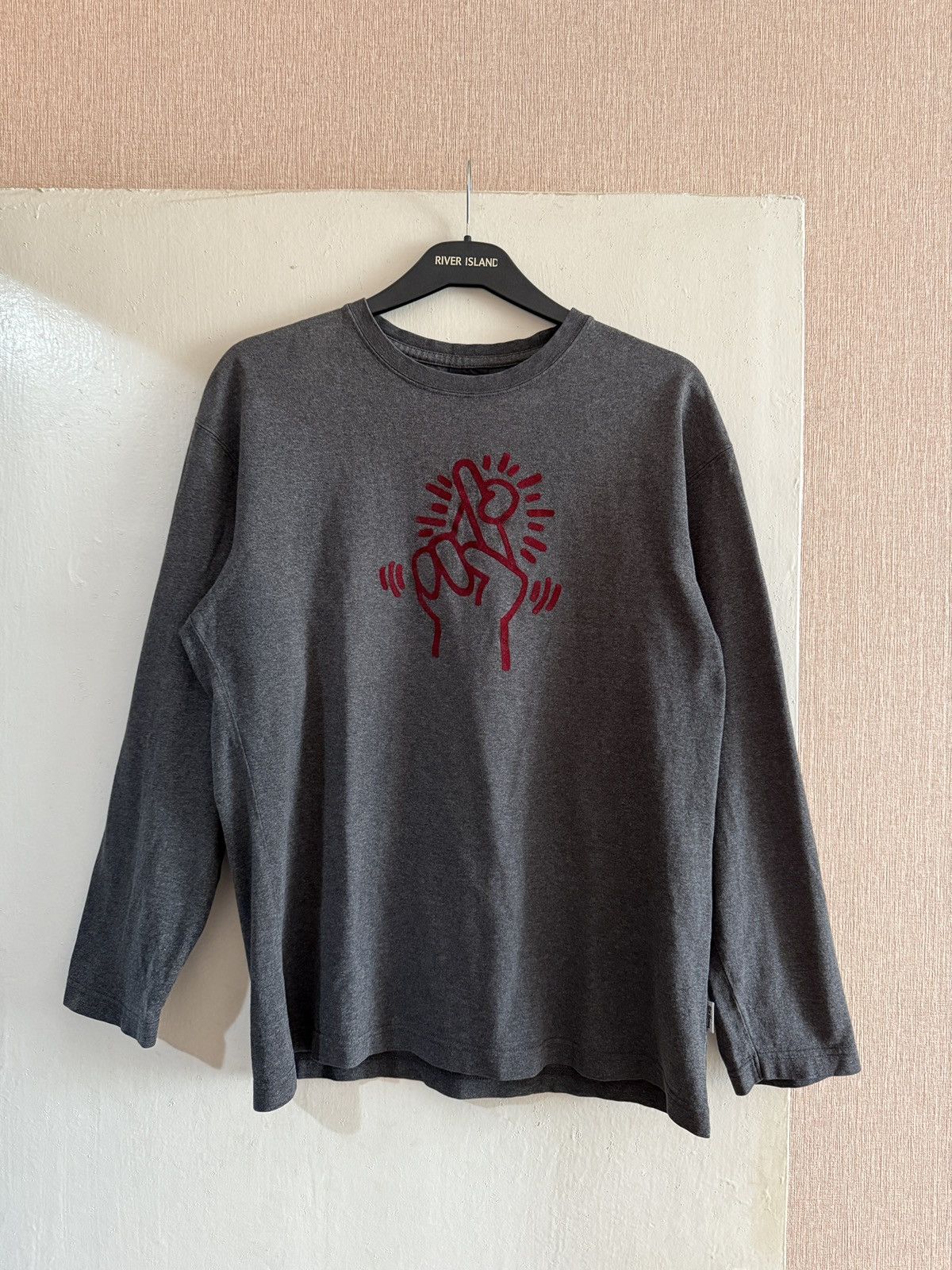 Keith Haring Vintage Uniqlo x Keith Haring Long Sleeve Tee Grey Graphic Size US M / EU 48-50 / 2 - 1 Thumbnail