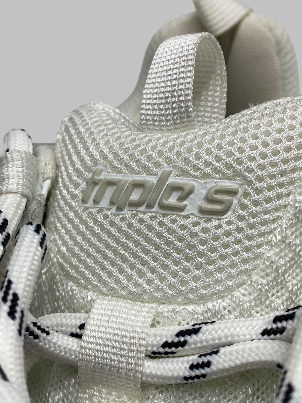 Balenciaga Balenciaga Triple S White Sneakers Size US 6 / EU 39 - 18 Thumbnail