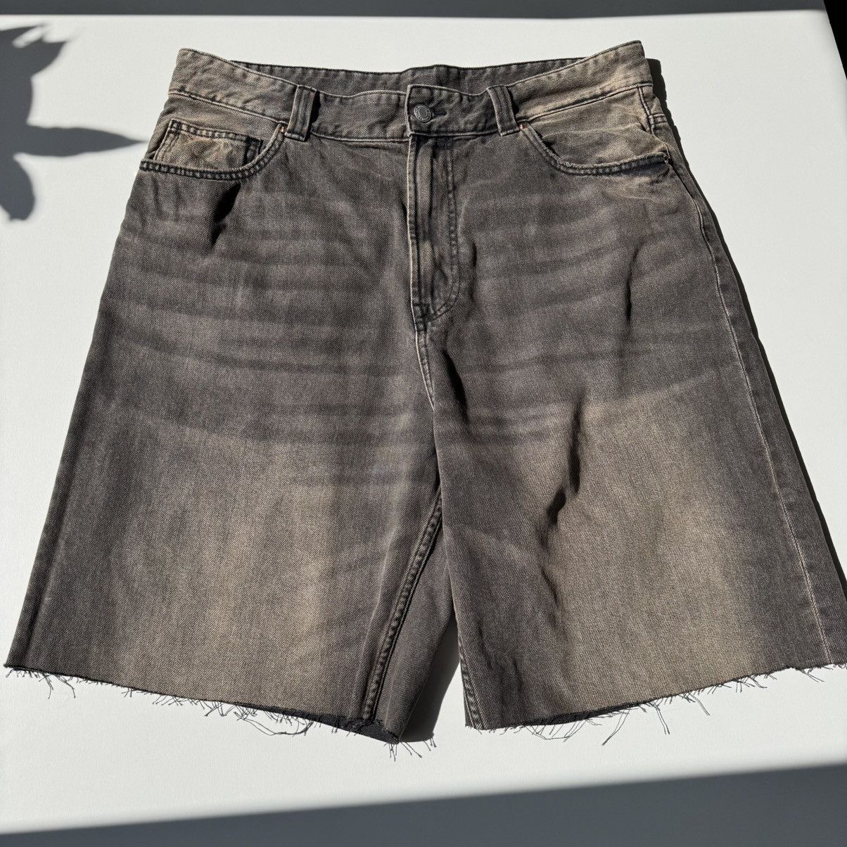 Acne Studios × Japanese Brand Washed and Faded Khaki Jorts Oversized baggy grunge Size US 35 - 2 Thumbnail