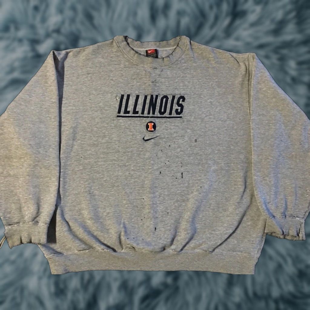 Nike VINTAGE Nike University Illinois Thrashed Faded Boxy Swoosh Sweatshirt XL Gray University Sportswear Men Hoodie Pullover 90s Grunge Die-cut Distressed Size US XL / EU 56 / 4 - 1 Thumbnail
