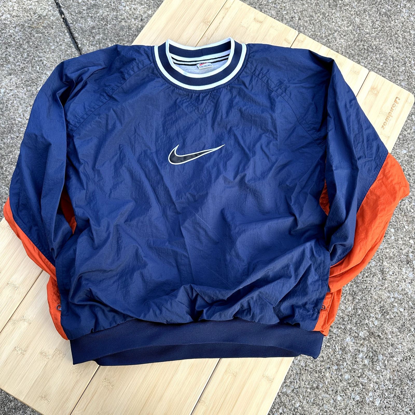 Japanese Brand × Nike Vintage Nike Center Swoosh Windbreaker 90s Size XL Baggy Fit Size US XL / EU 56 / 4 - 5 Thumbnail