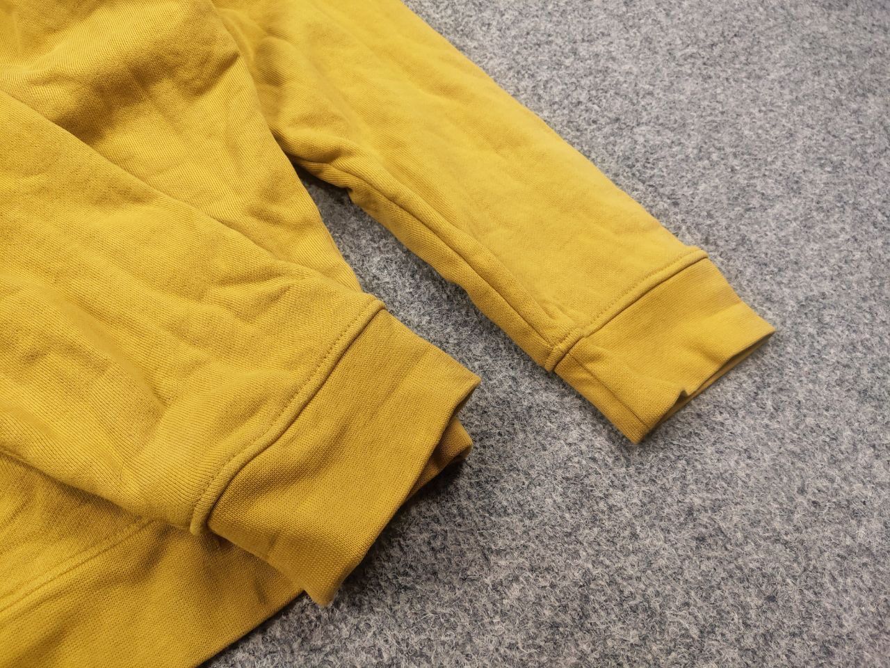Alien Workshop Bear Surfboards Big Logo Yellow Hoodie USA Vintage Style Size US L / EU 52-54 / 3 - 11 Thumbnail