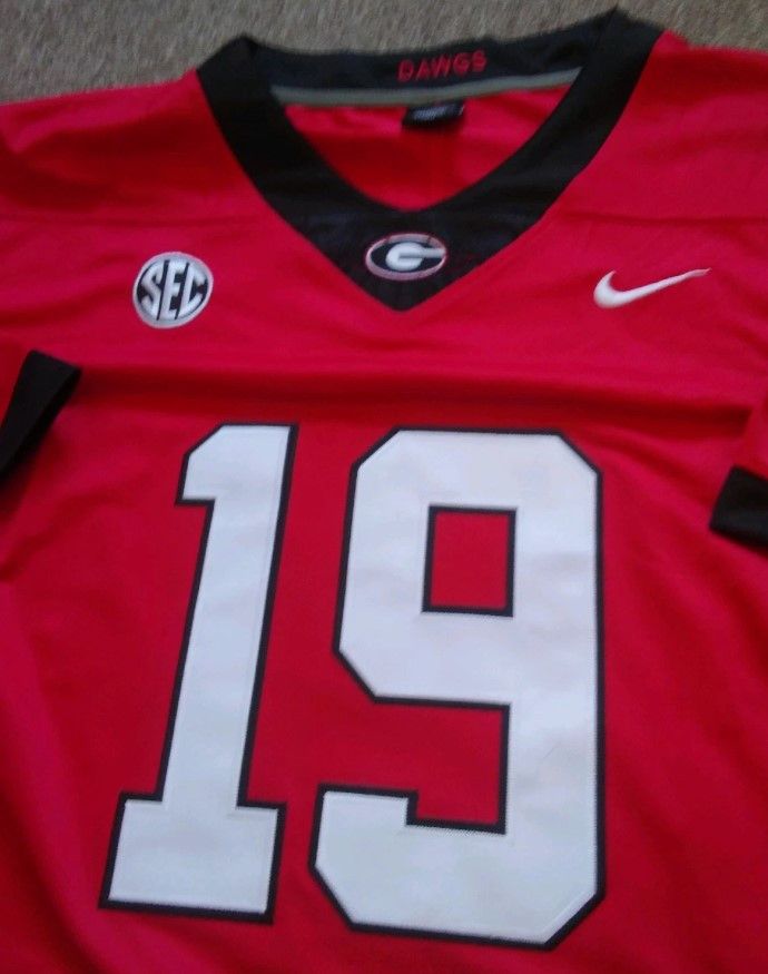 Other Men's Brock Bowers Georgia Bulldogs Red Football Jersey Size US S / EU 44-46 / 1 - 3 Thumbnail