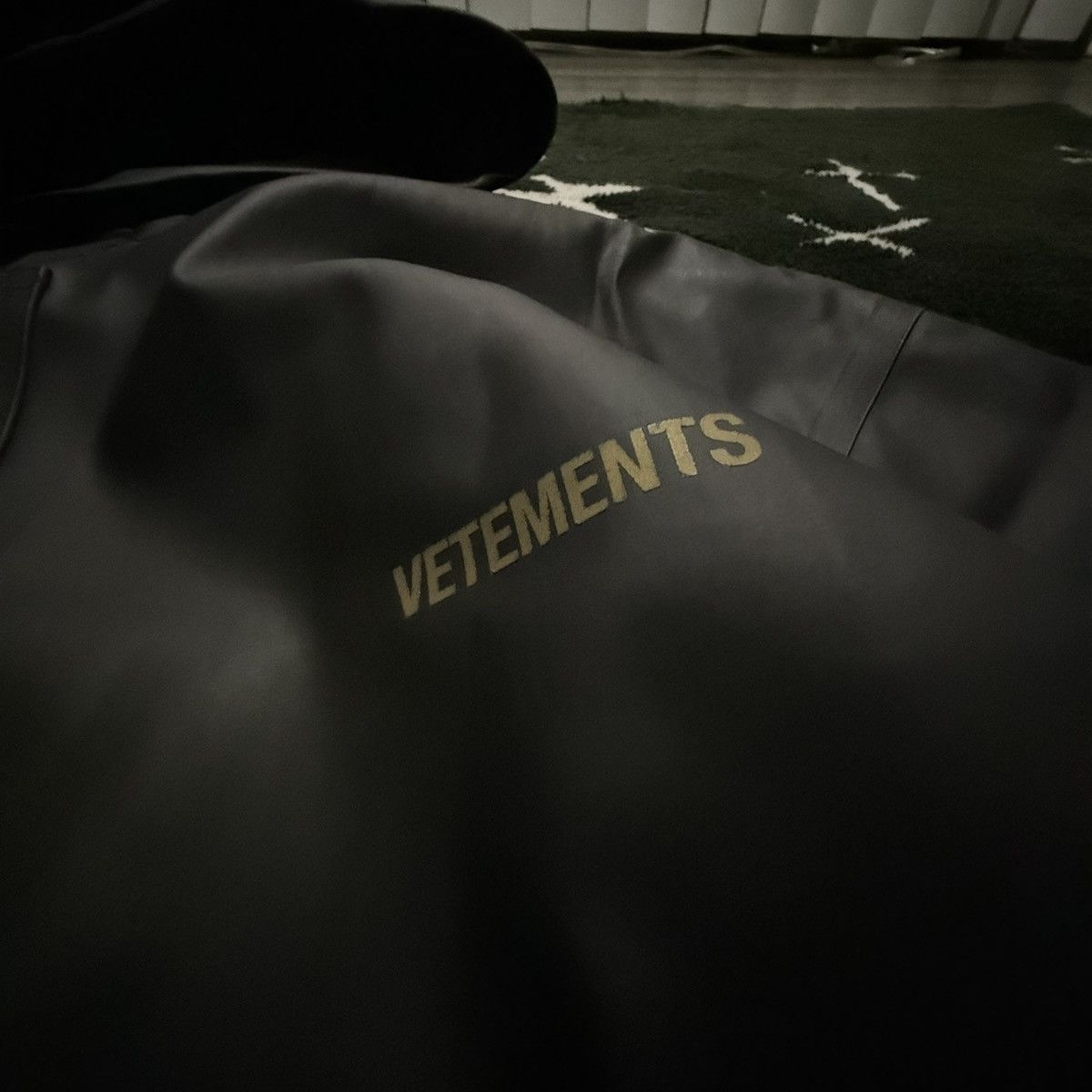 Vetements Vetements Raincoat Size US M / EU 48-50 / 2 - 3 Thumbnail
