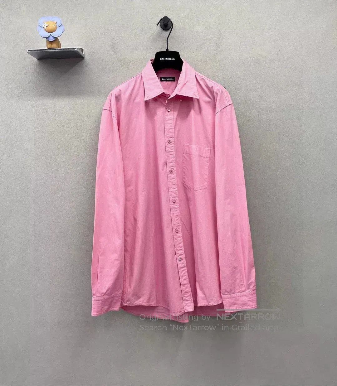 Balenciaga Balenciaga Pink Back Letter Shirt. Size US S / EU 44-46 / 1 - 1 Thumbnail