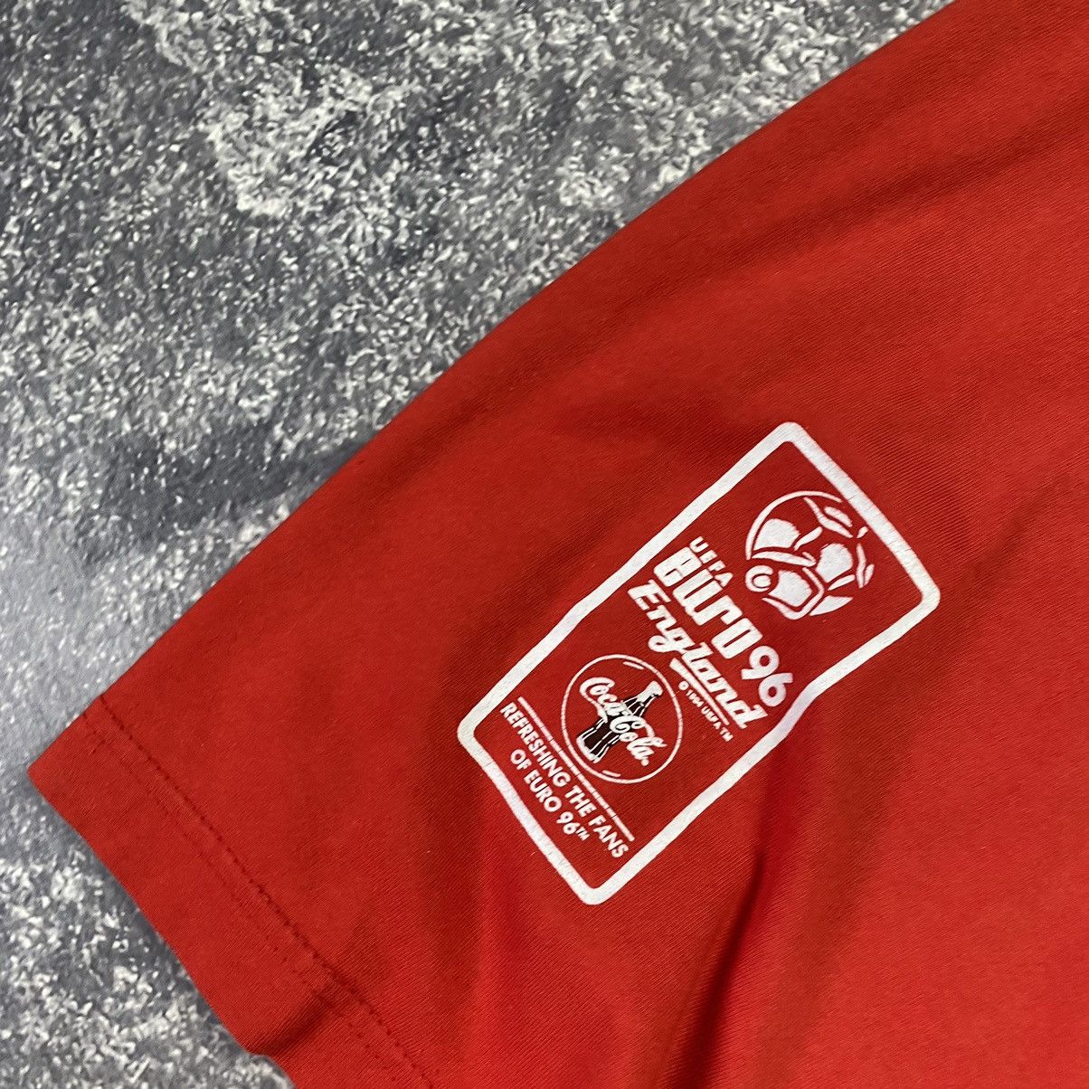 Vintage Vintage Coca Cola England Euro 1994 Overprinted tee Size US L / EU 52-54 / 3 - 6 Thumbnail