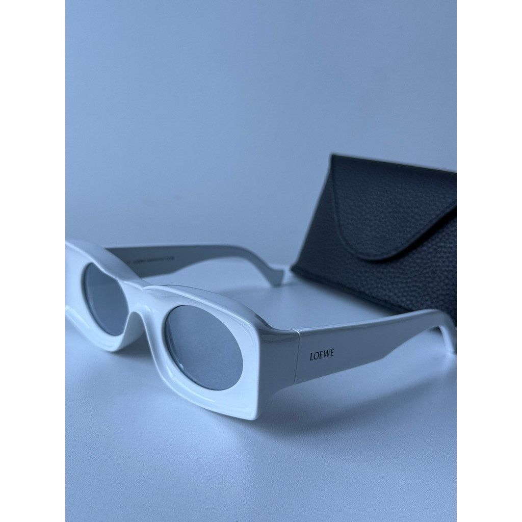 Loewe NEW Loewe LW40033I Paula's Ibiza Sunglasses in Iridescent Size ONE SIZE - 3 Thumbnail