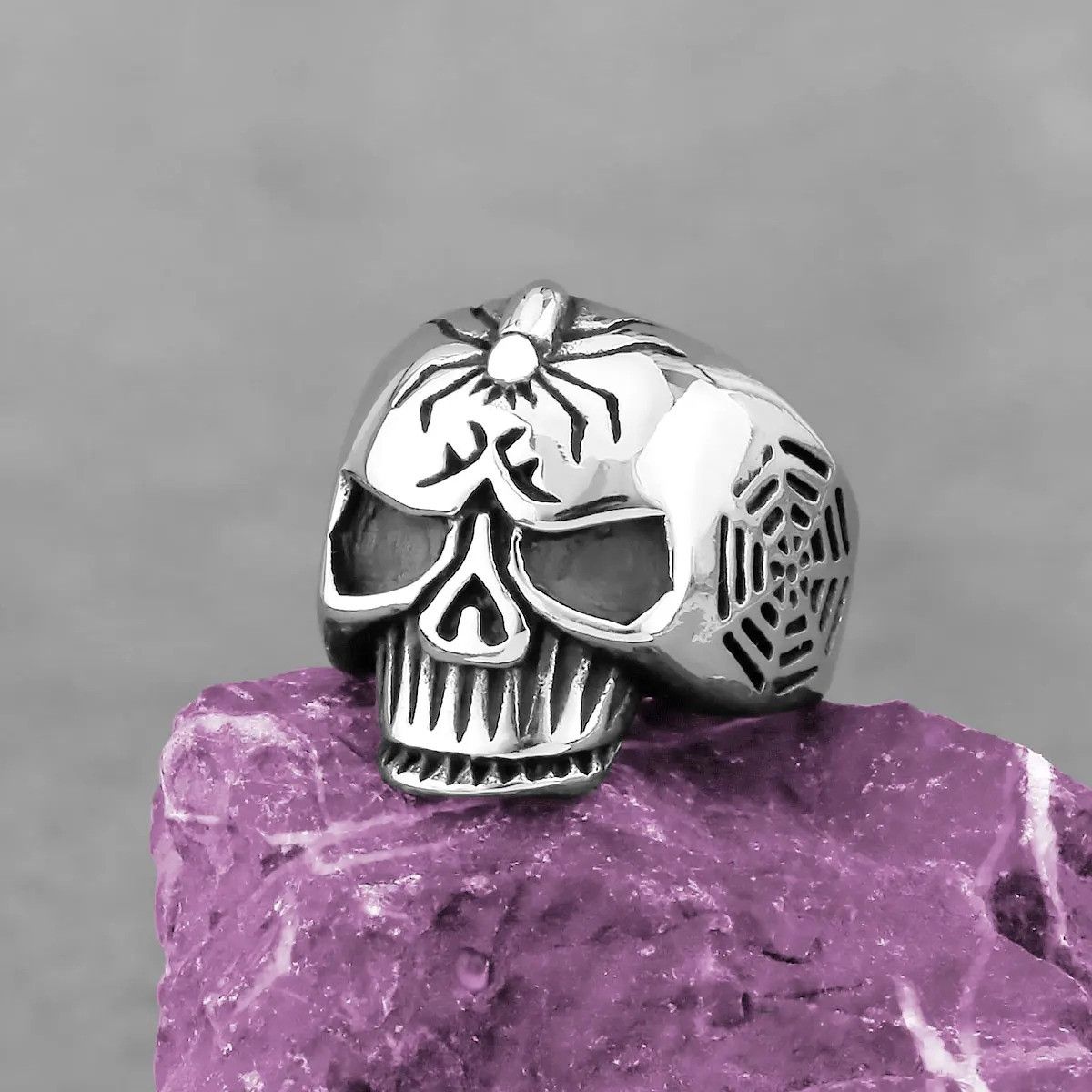 Vintage Spider Web Skull Ring Size 44 - 1 Thumbnail