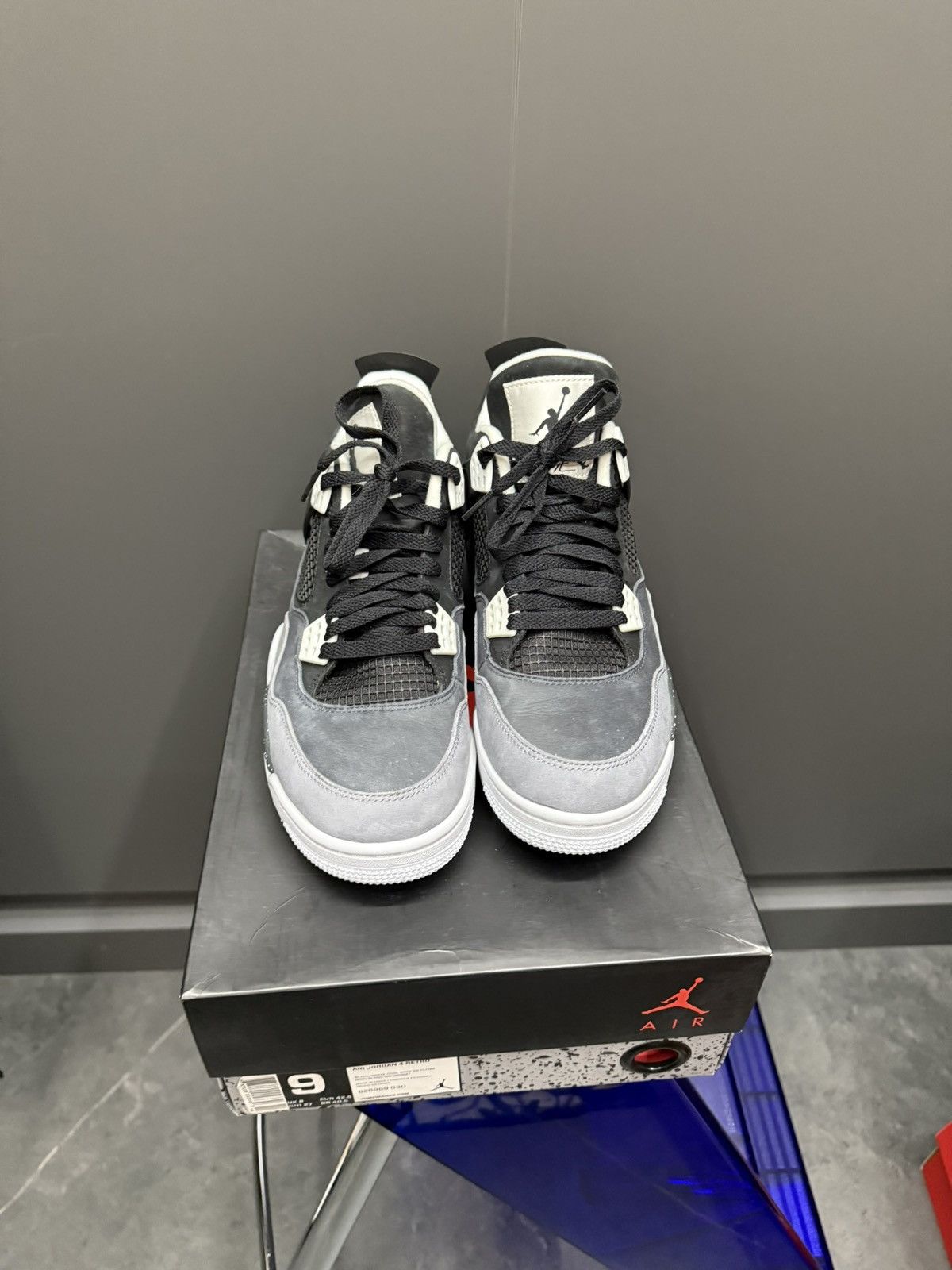 Jordan Brand Jordan 4 Fear 2013 626969-030 Size 9 Size US 9 / EU 42 - 2 Thumbnail